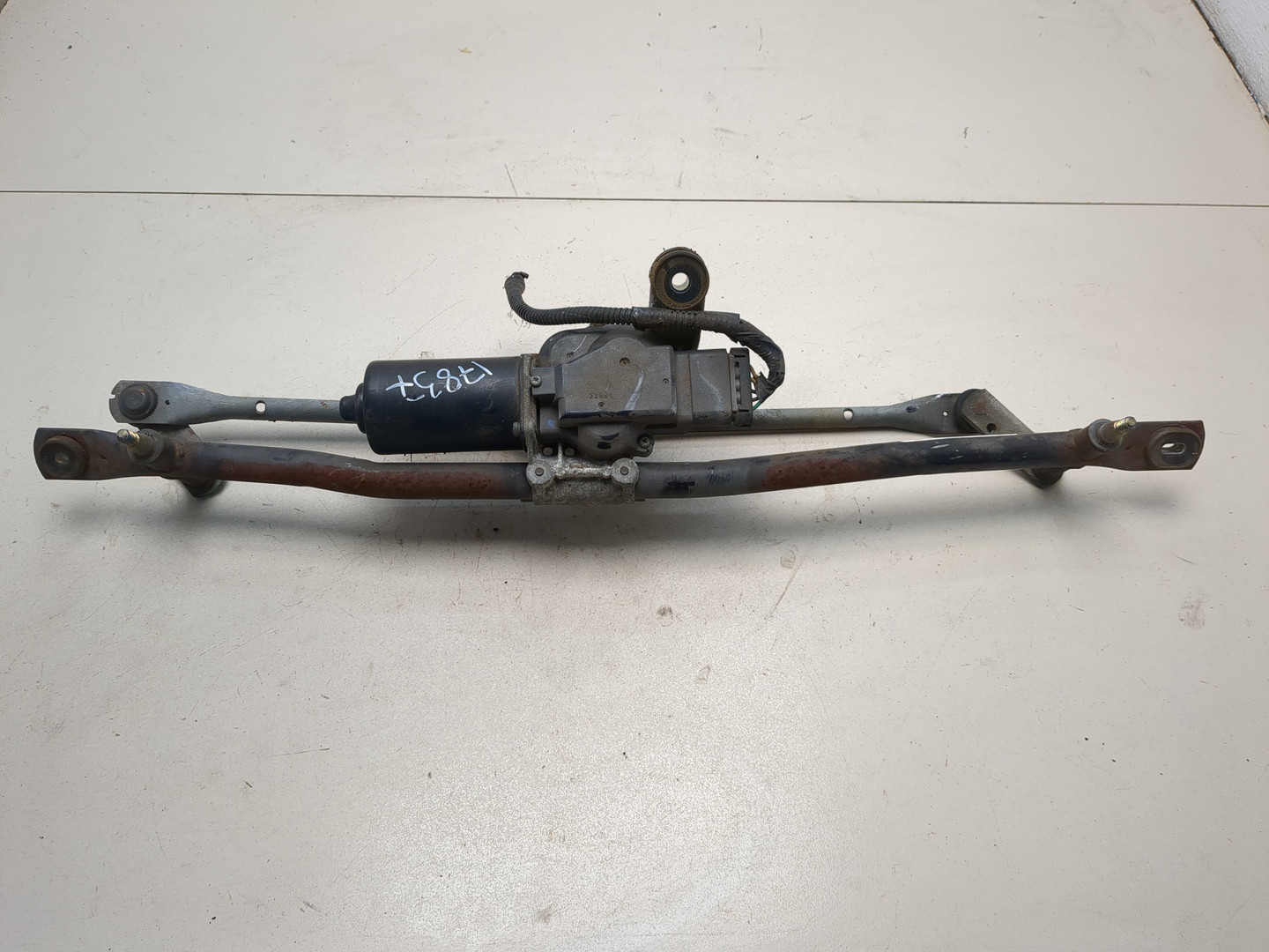 Трапеция стеклоочистителей