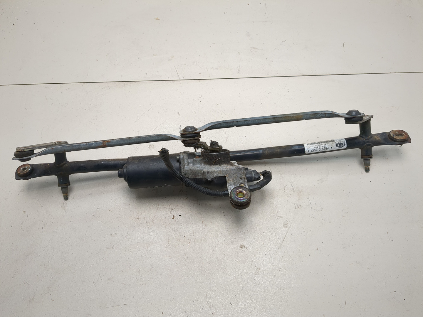 Трапеция стеклоочистителей