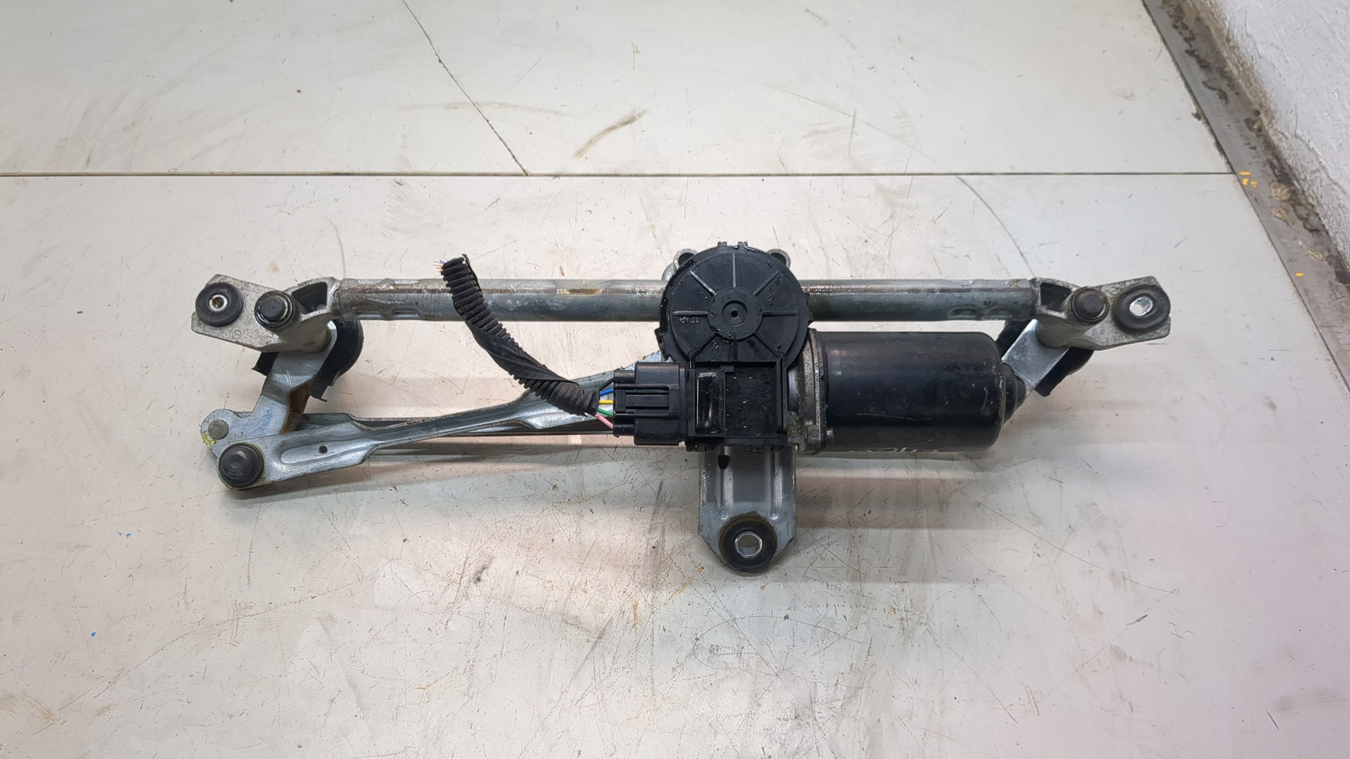 Трапеция стеклоочистителей