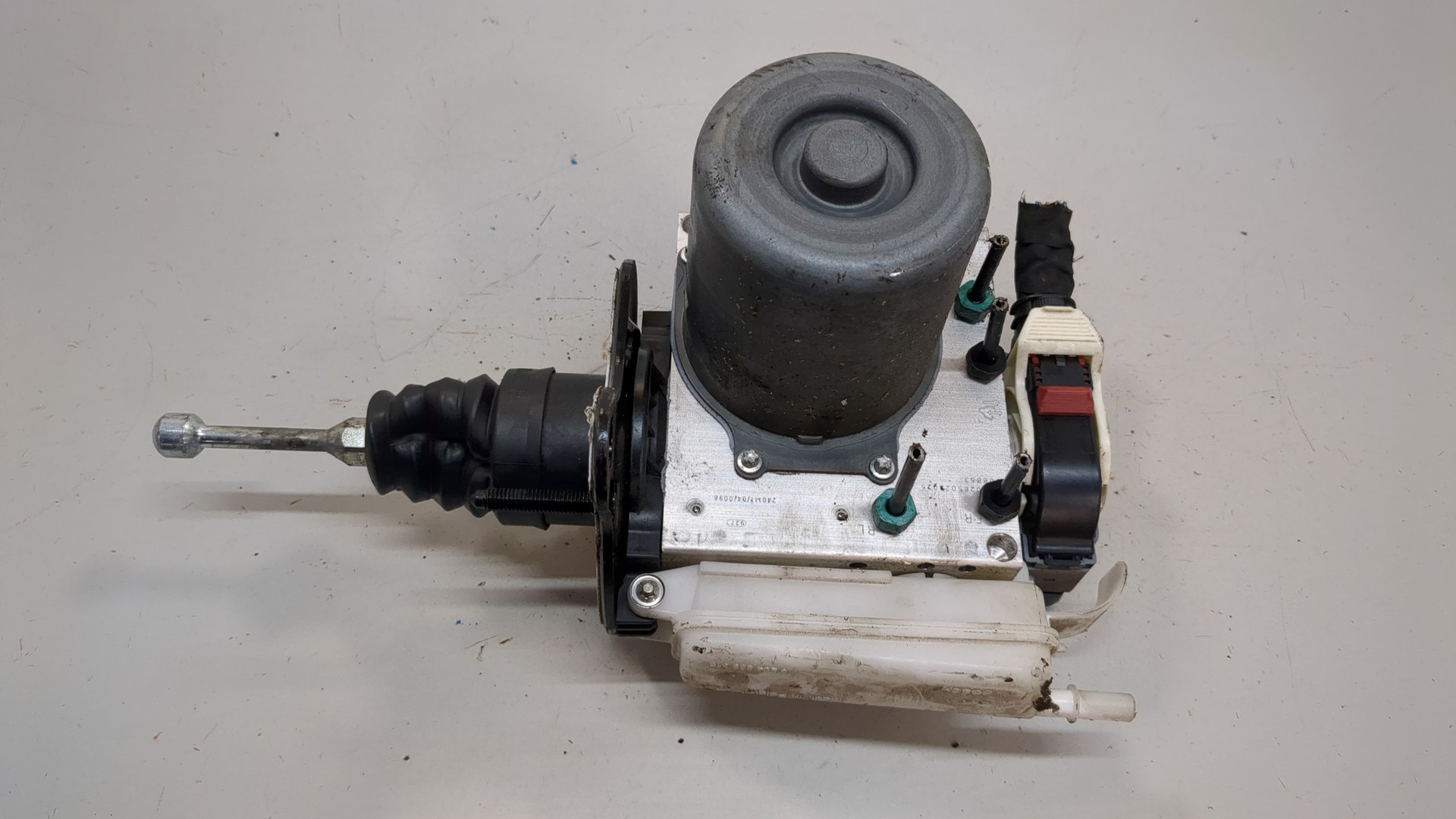 Цилиндр тормозной главный