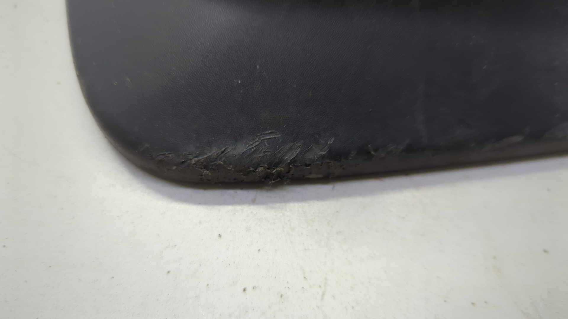 Брызговик задний левый