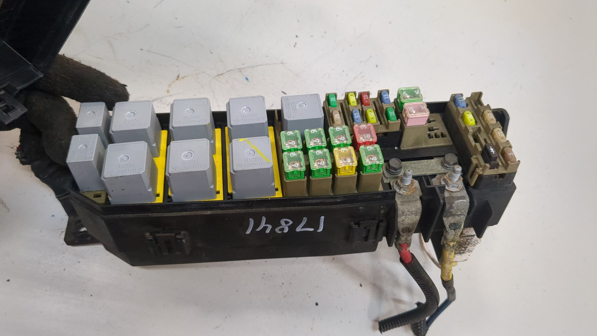 Блок предохранителей