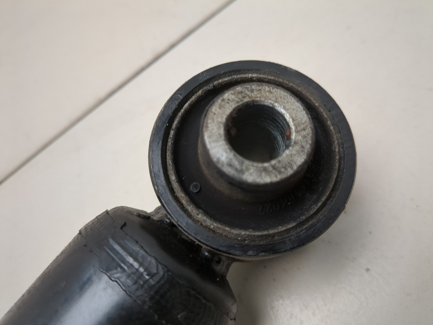 Амортизатор задний (стойка)