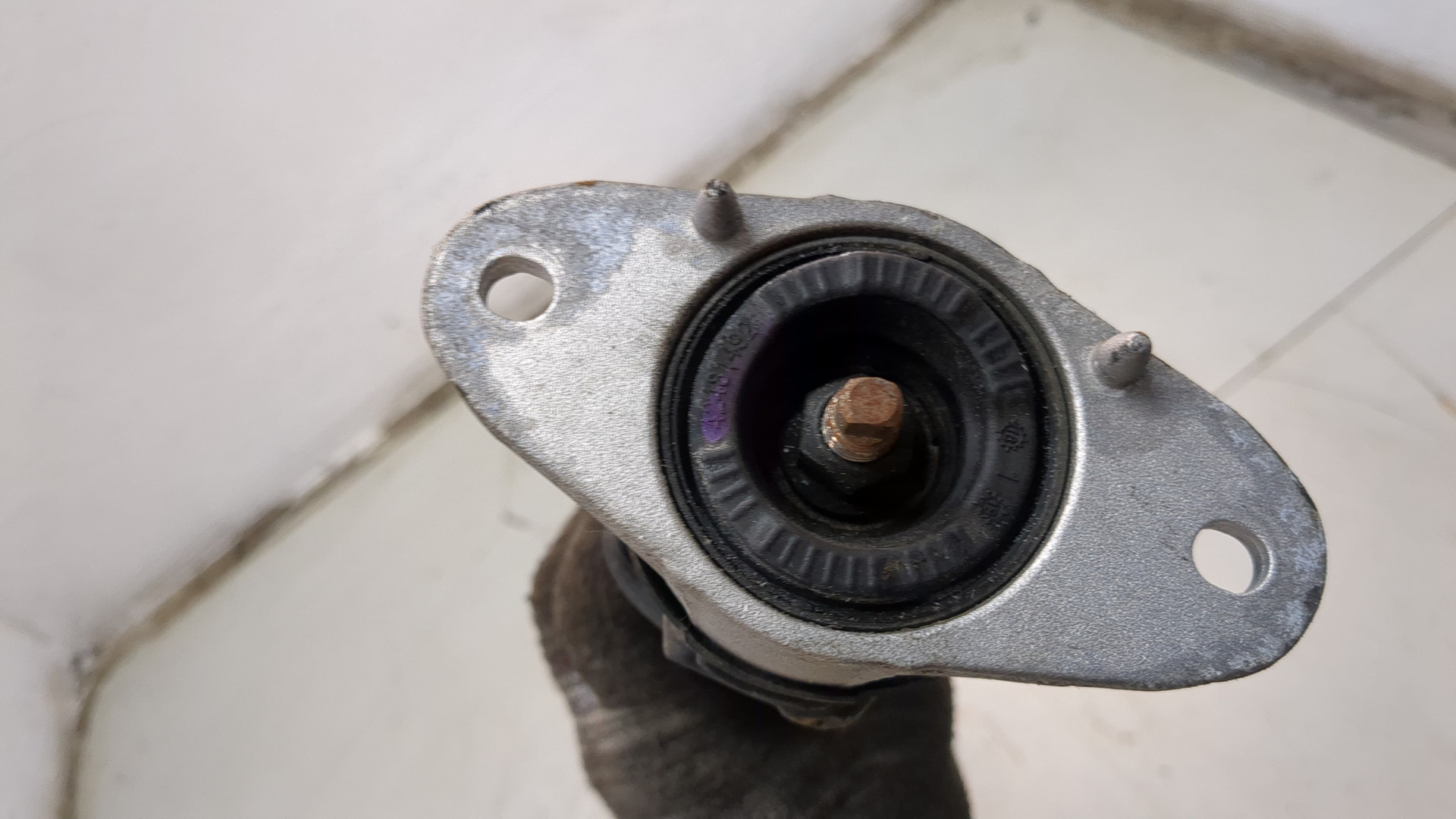 Амортизатор задний (стойка)