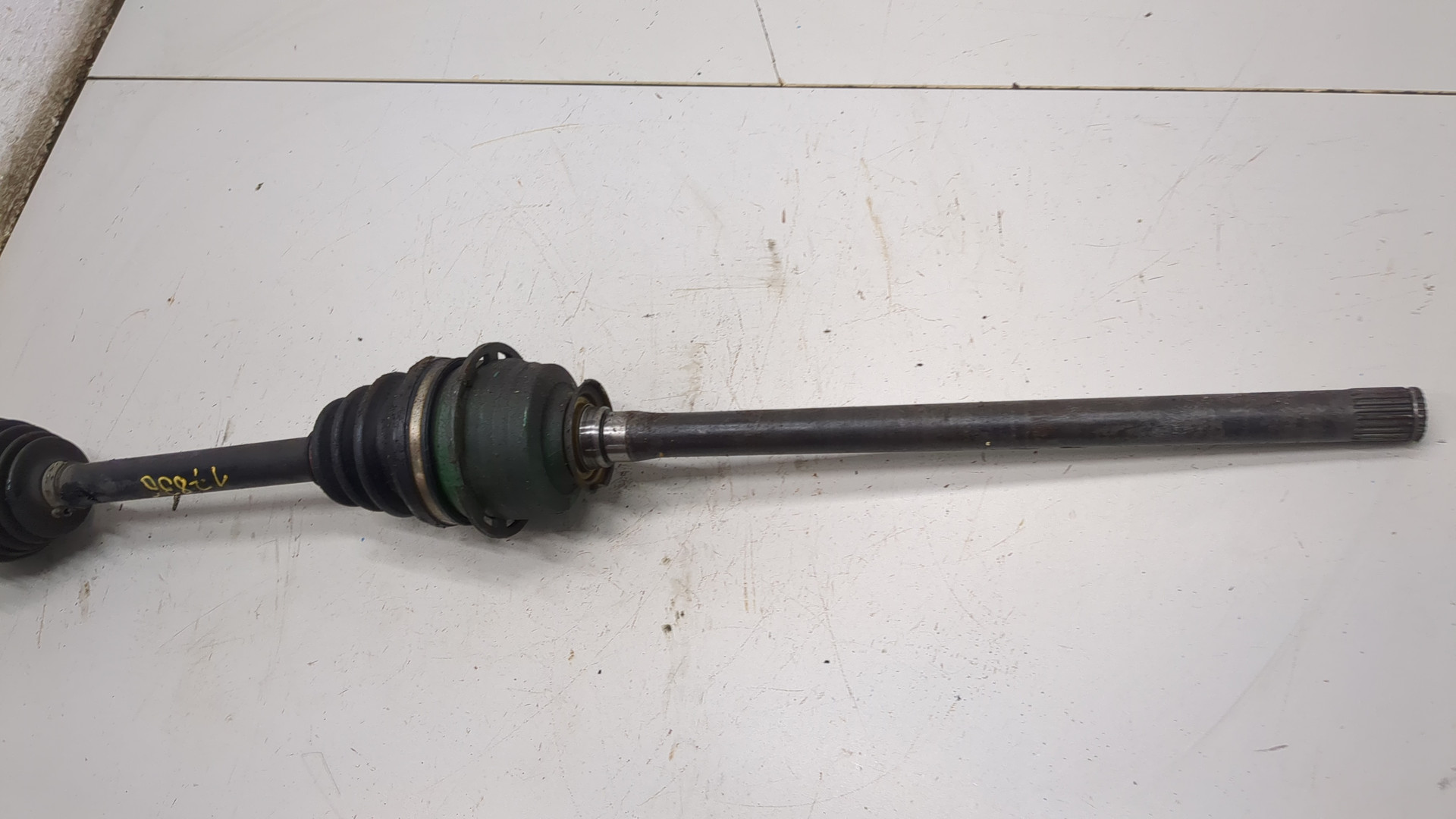 Полуось передняя правая