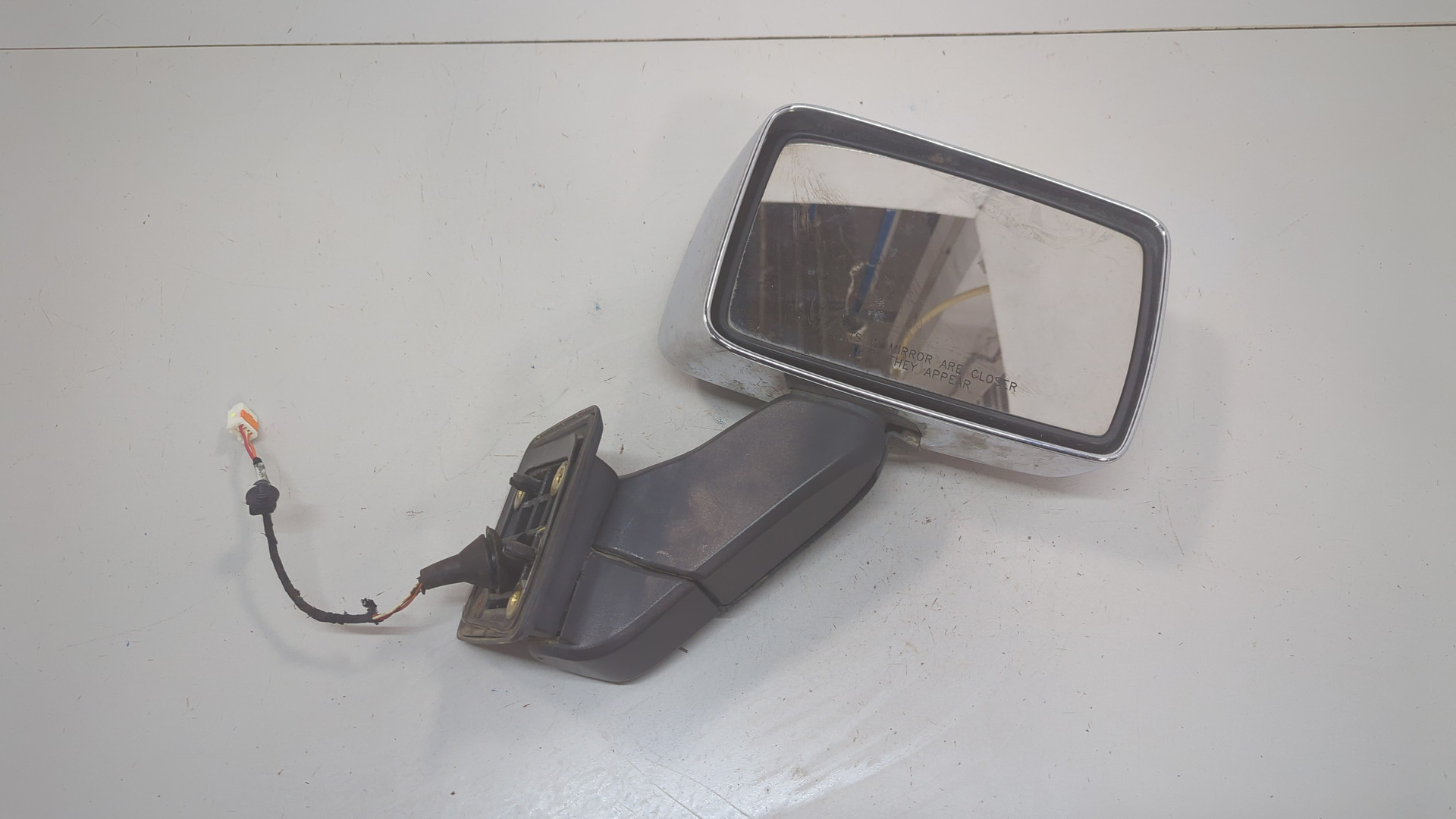 Зеркало правое электрическое