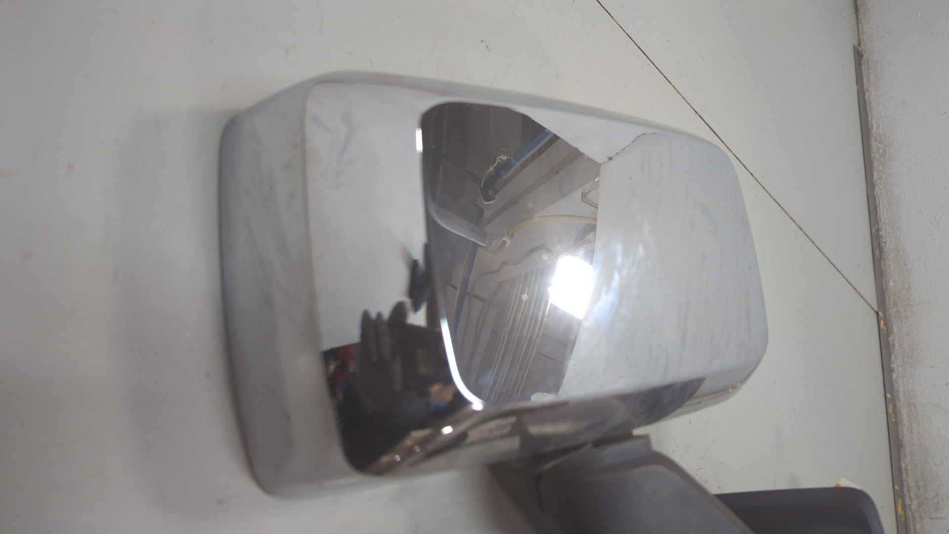 Зеркало правое электрическое