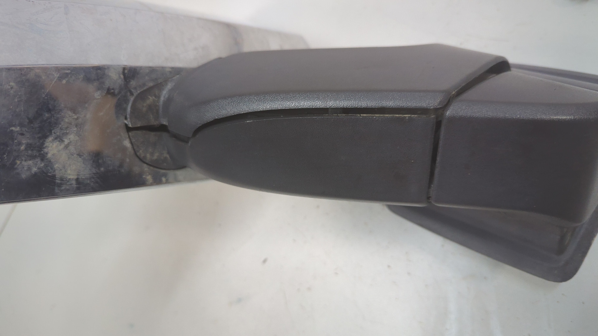 Зеркало правое электрическое