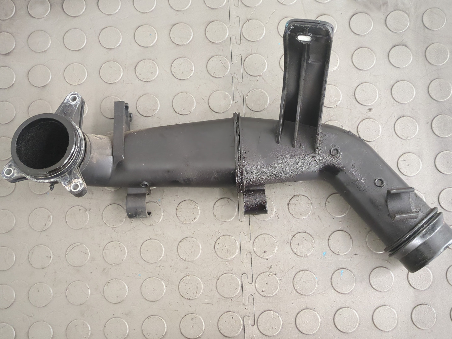 Патрубок интеркулера