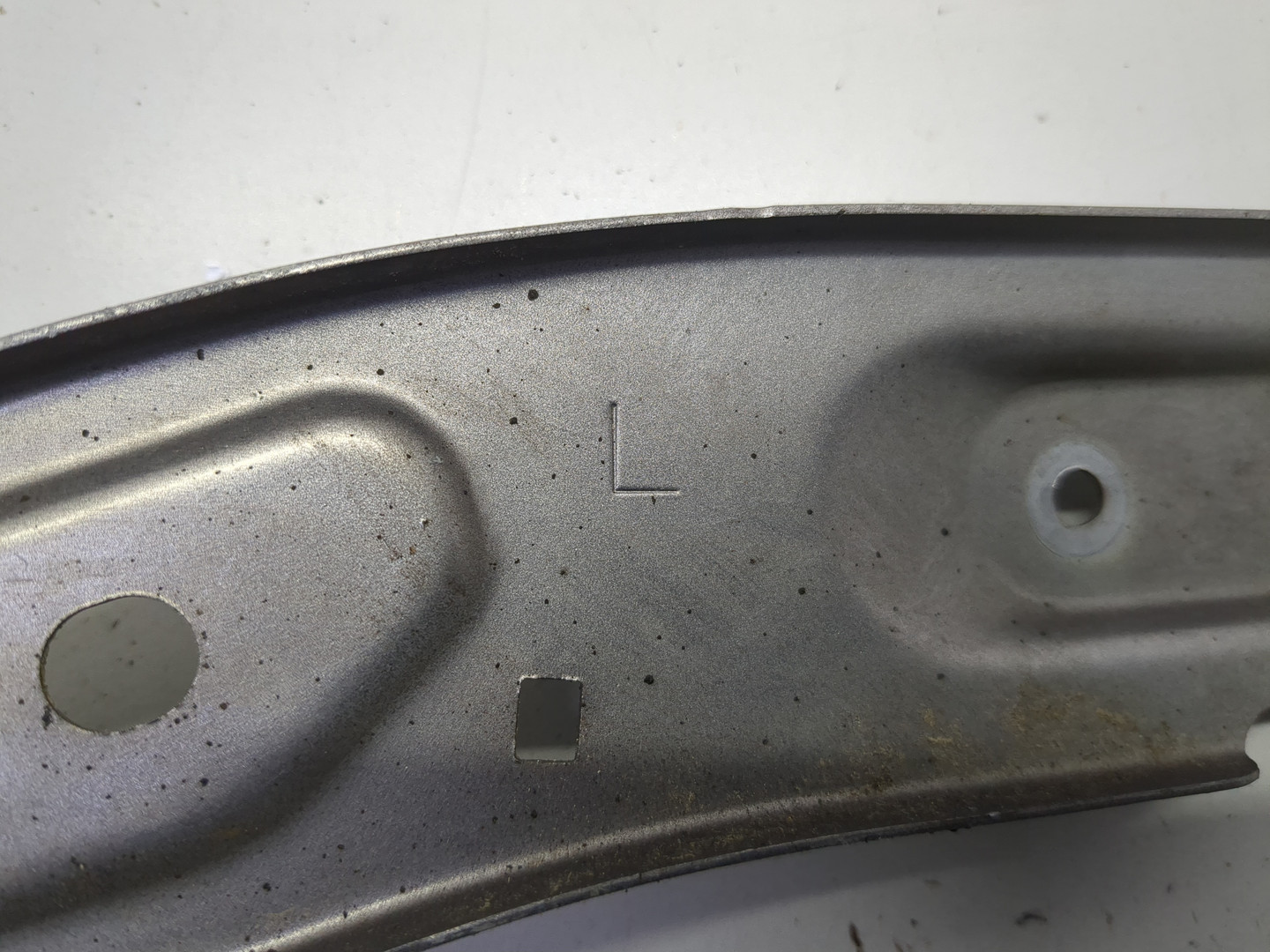 Кронштейн крепления крыла