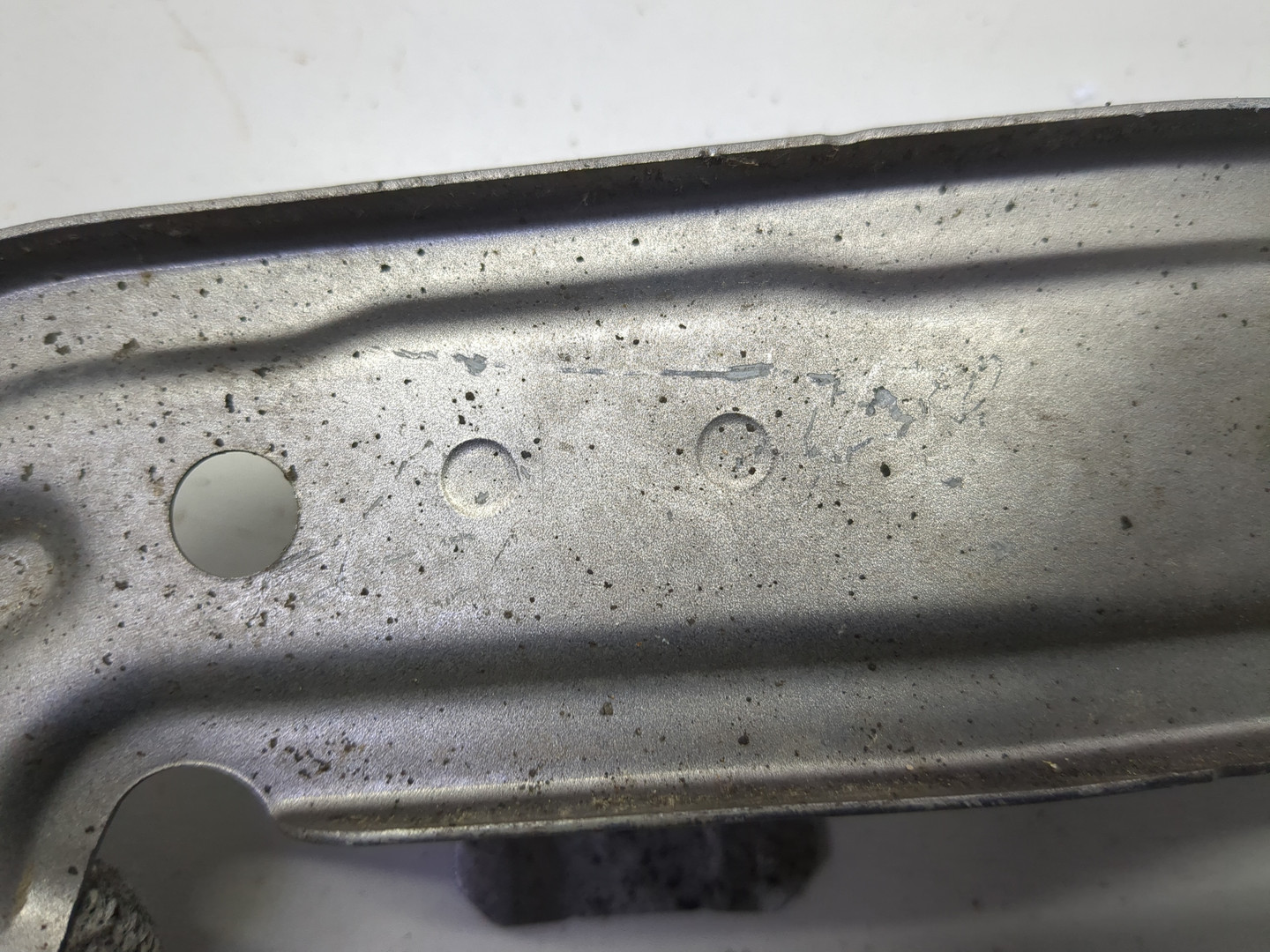 Кронштейн крепления крыла