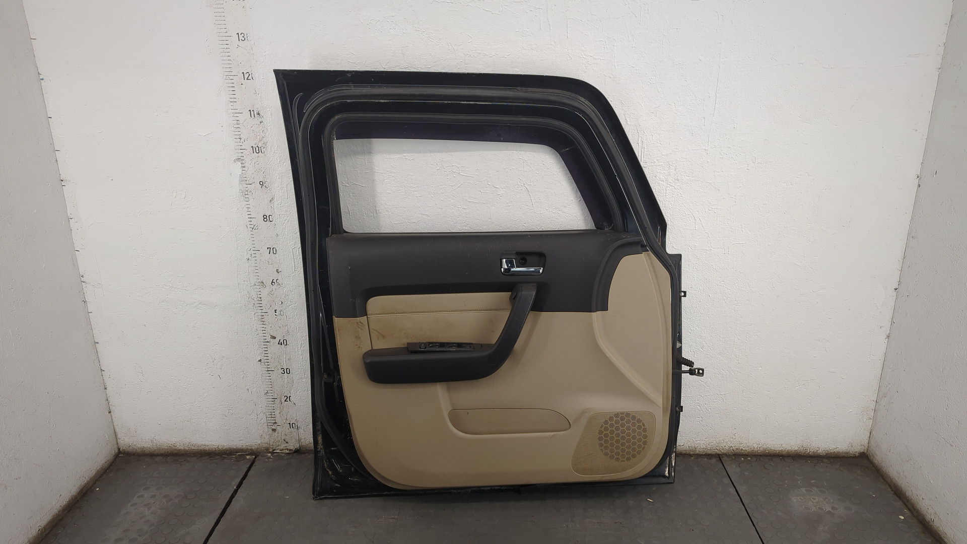 Дверь передняя левая