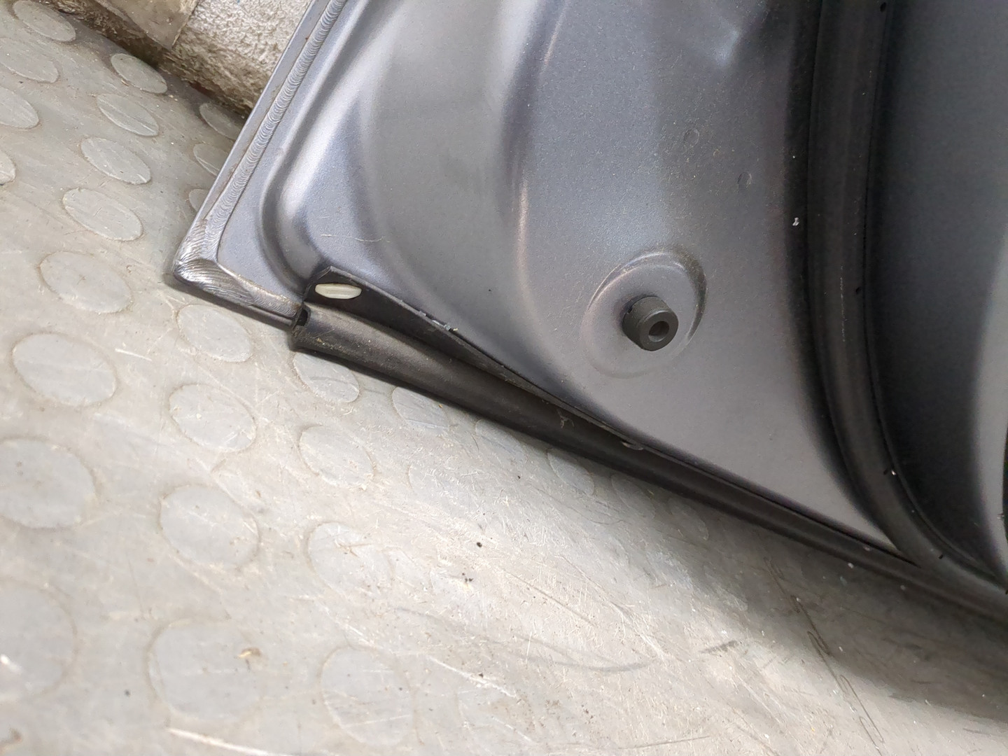 Дверь передняя левая