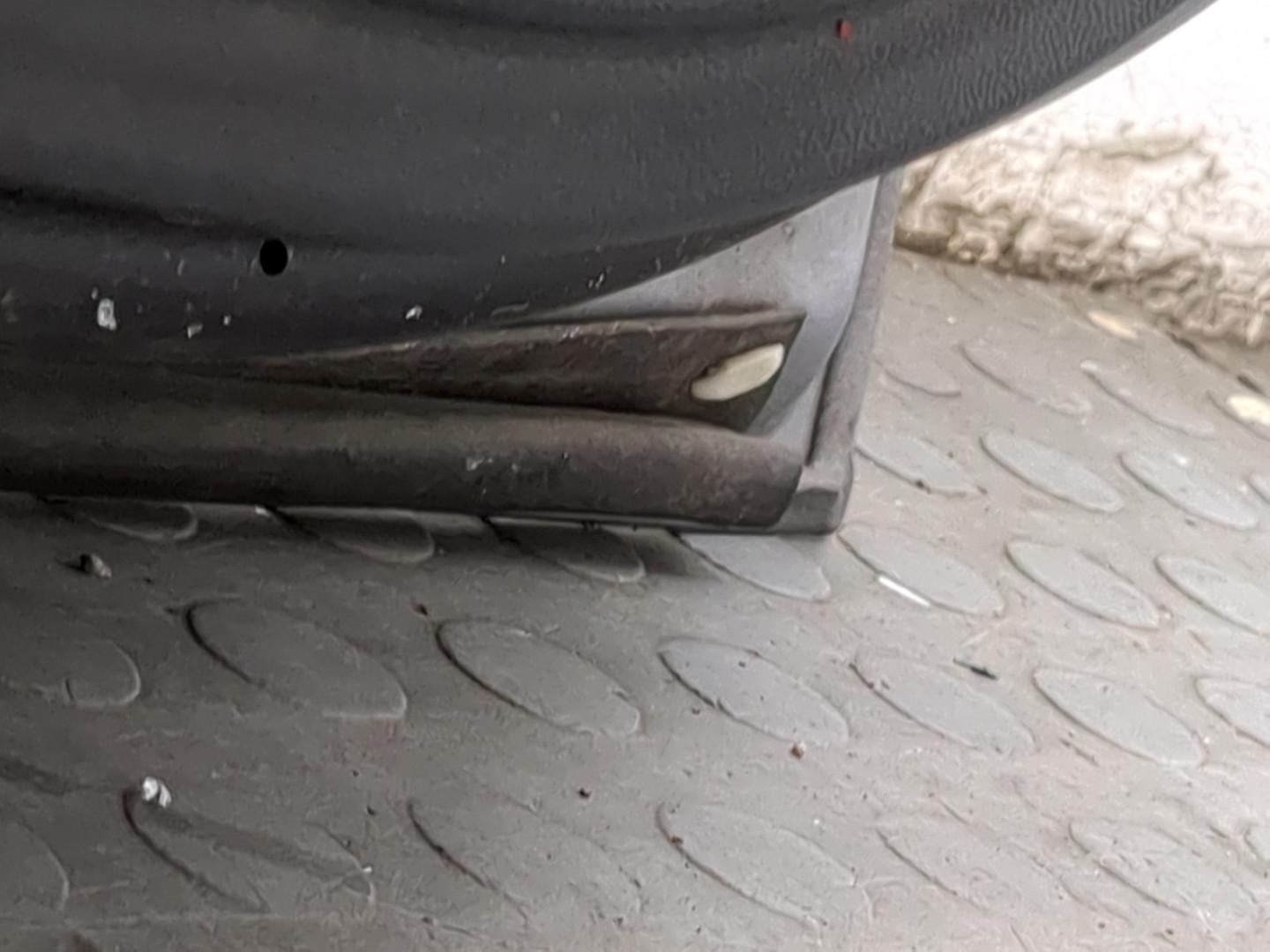 Дверь передняя левая