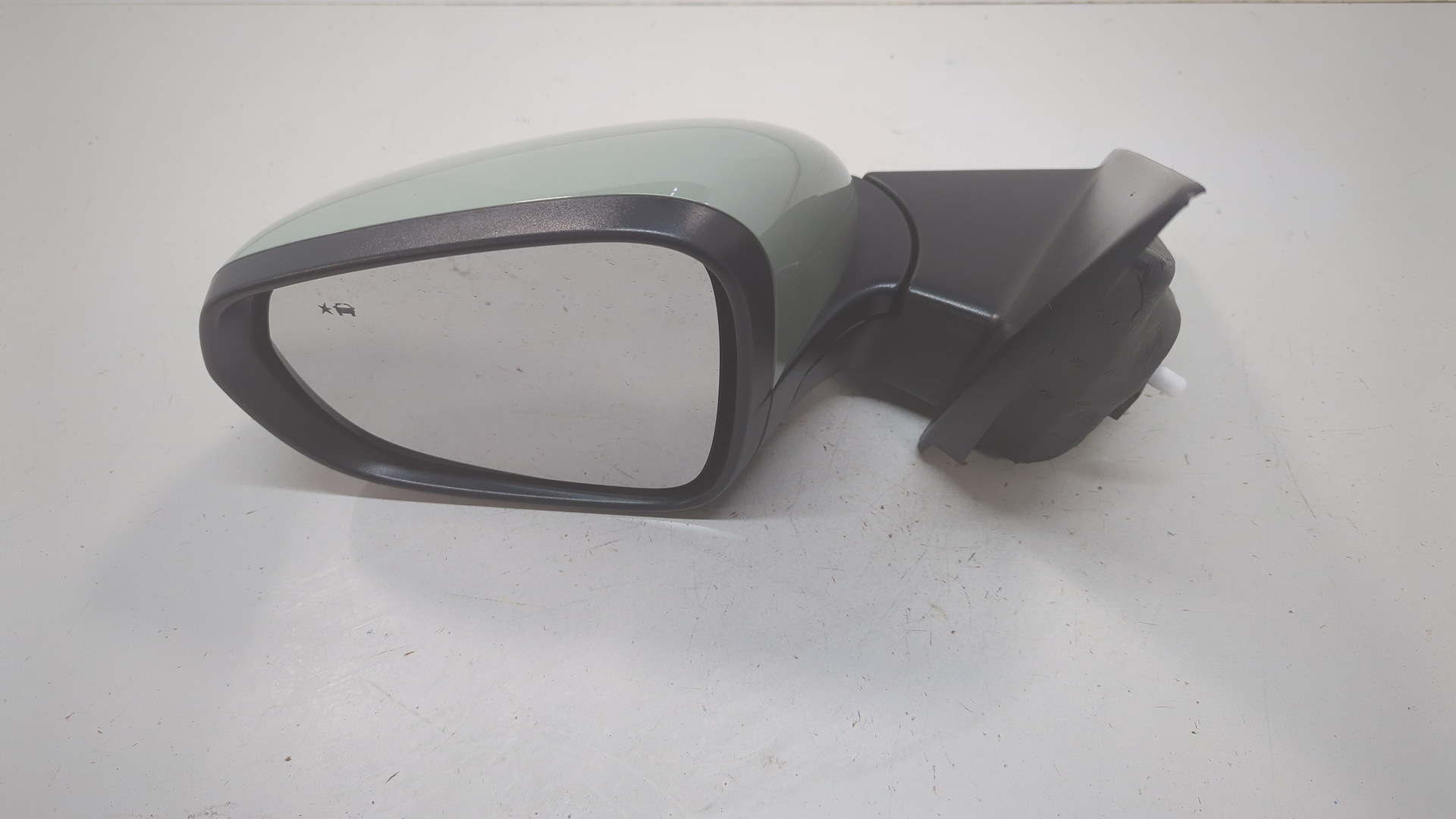 Зеркало левое электрическое