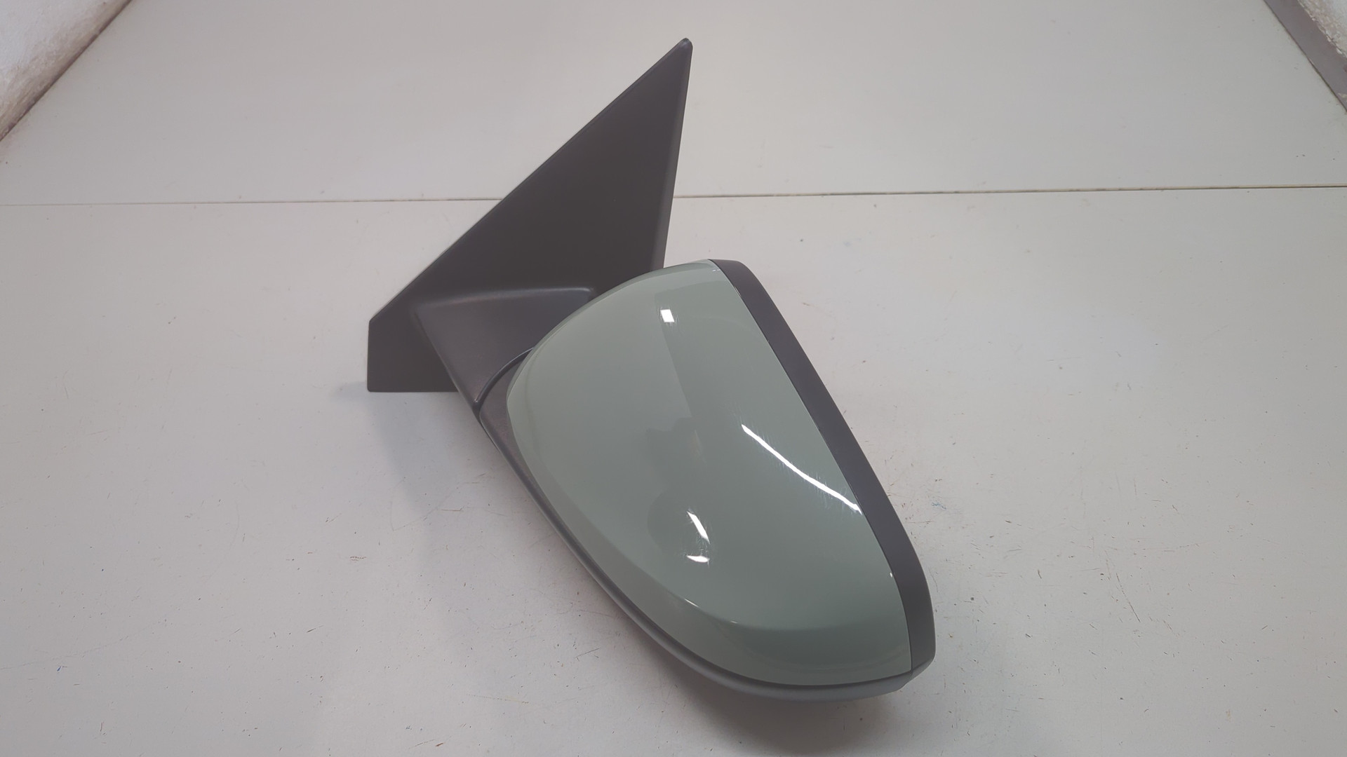 Зеркало левое электрическое