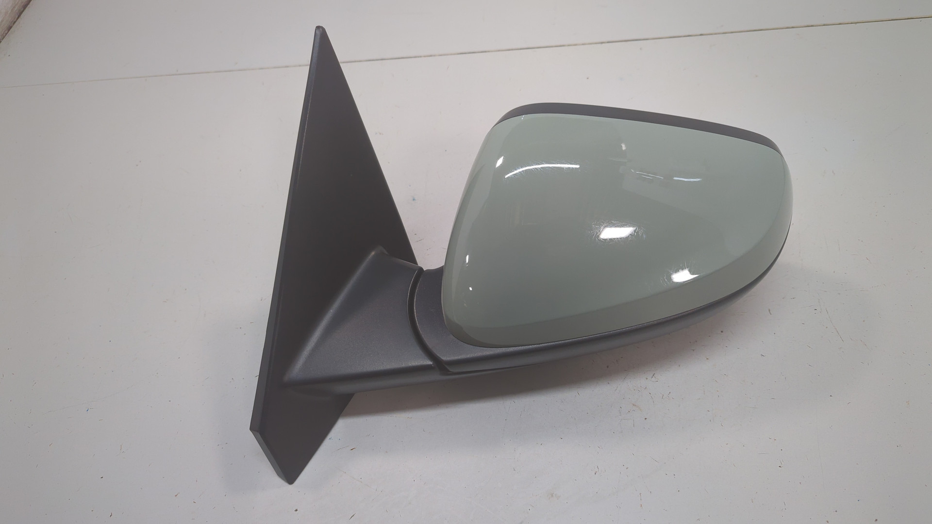 Зеркало левое электрическое