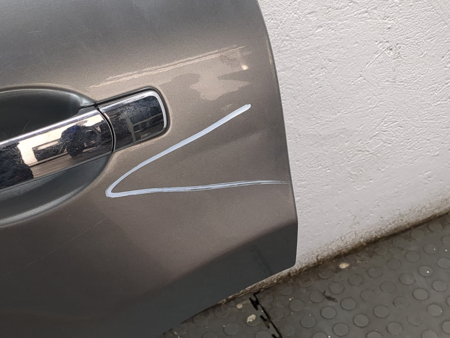 Дверь задняя левая