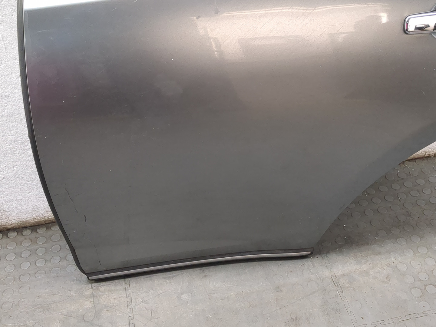 Дверь задняя левая