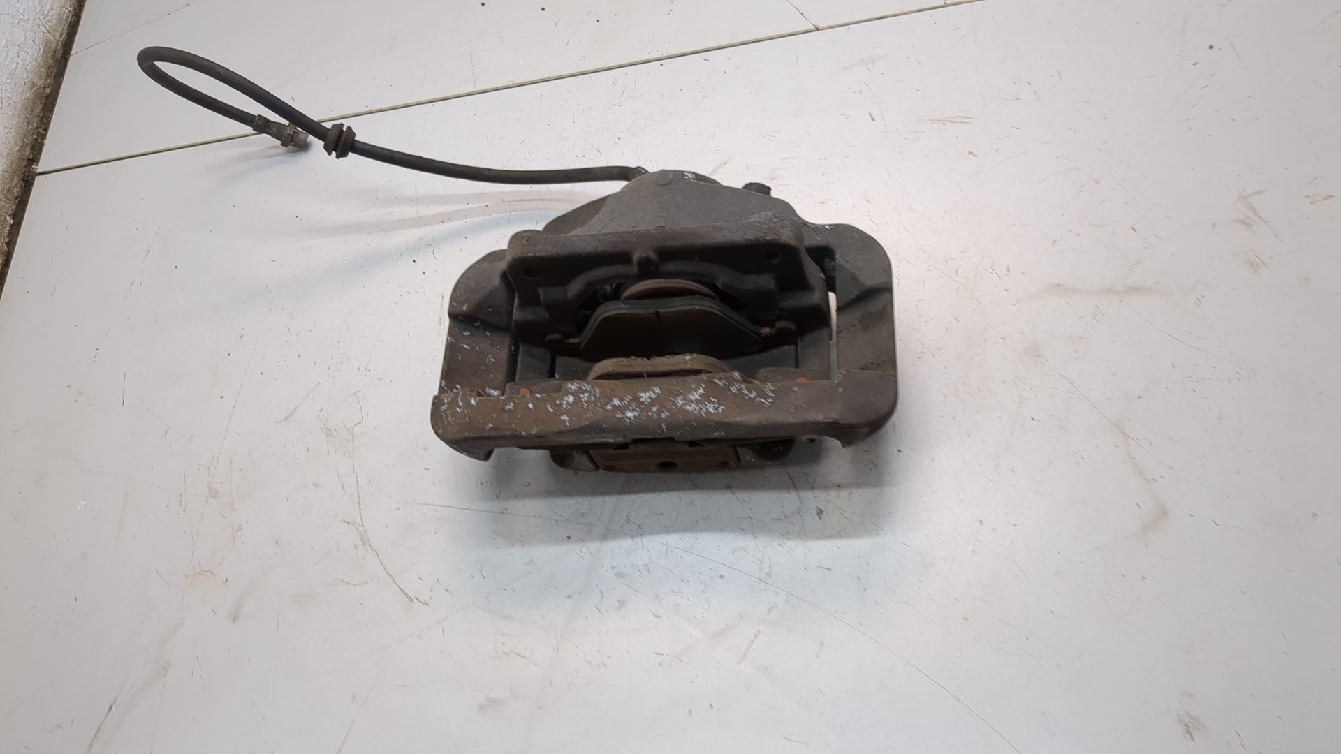 Суппорт передний правый