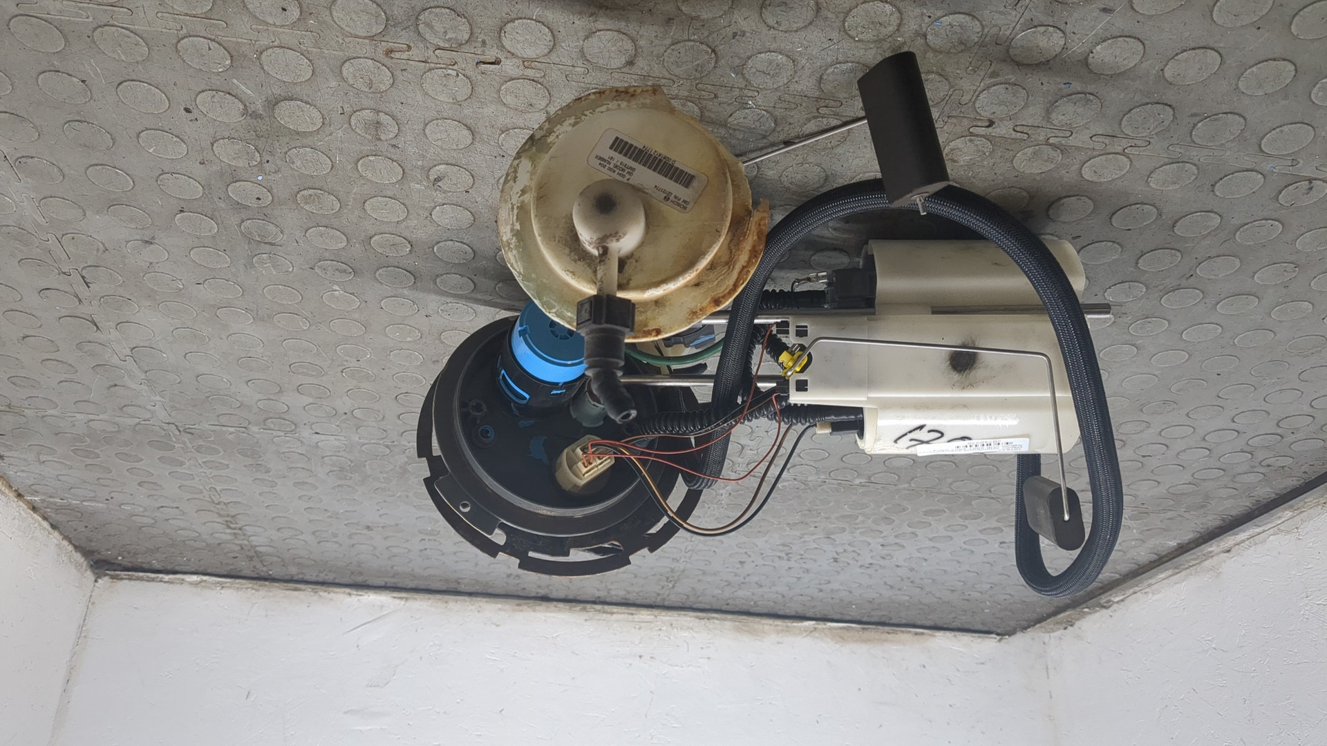 Насос топливный электрический