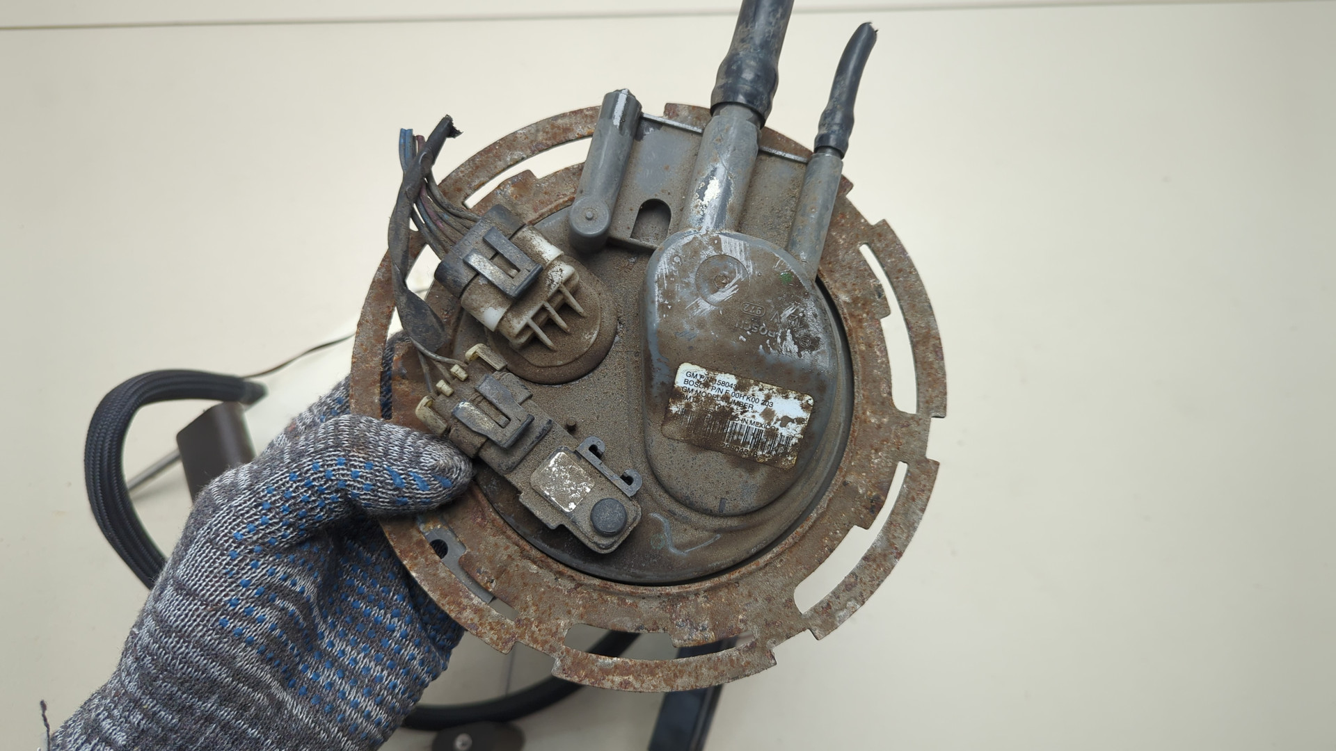 Насос топливный электрический