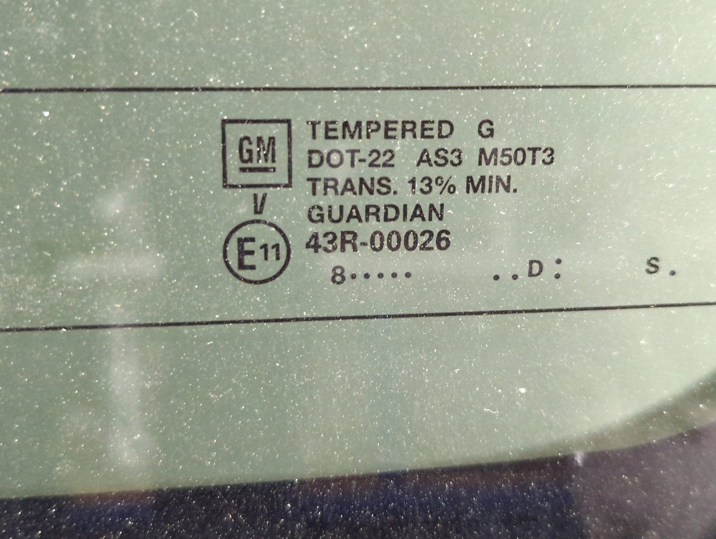 Дверь багажника