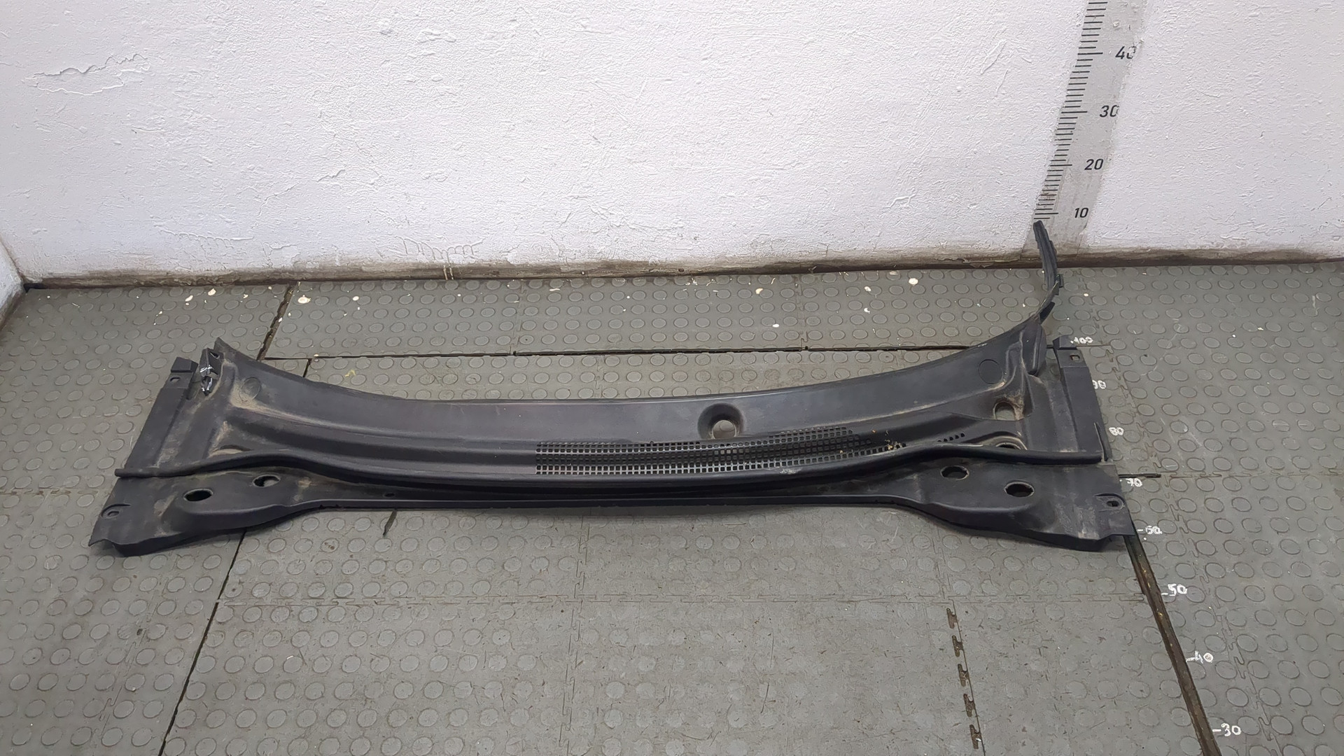 Решетка стеклоочистителей (Жабо)