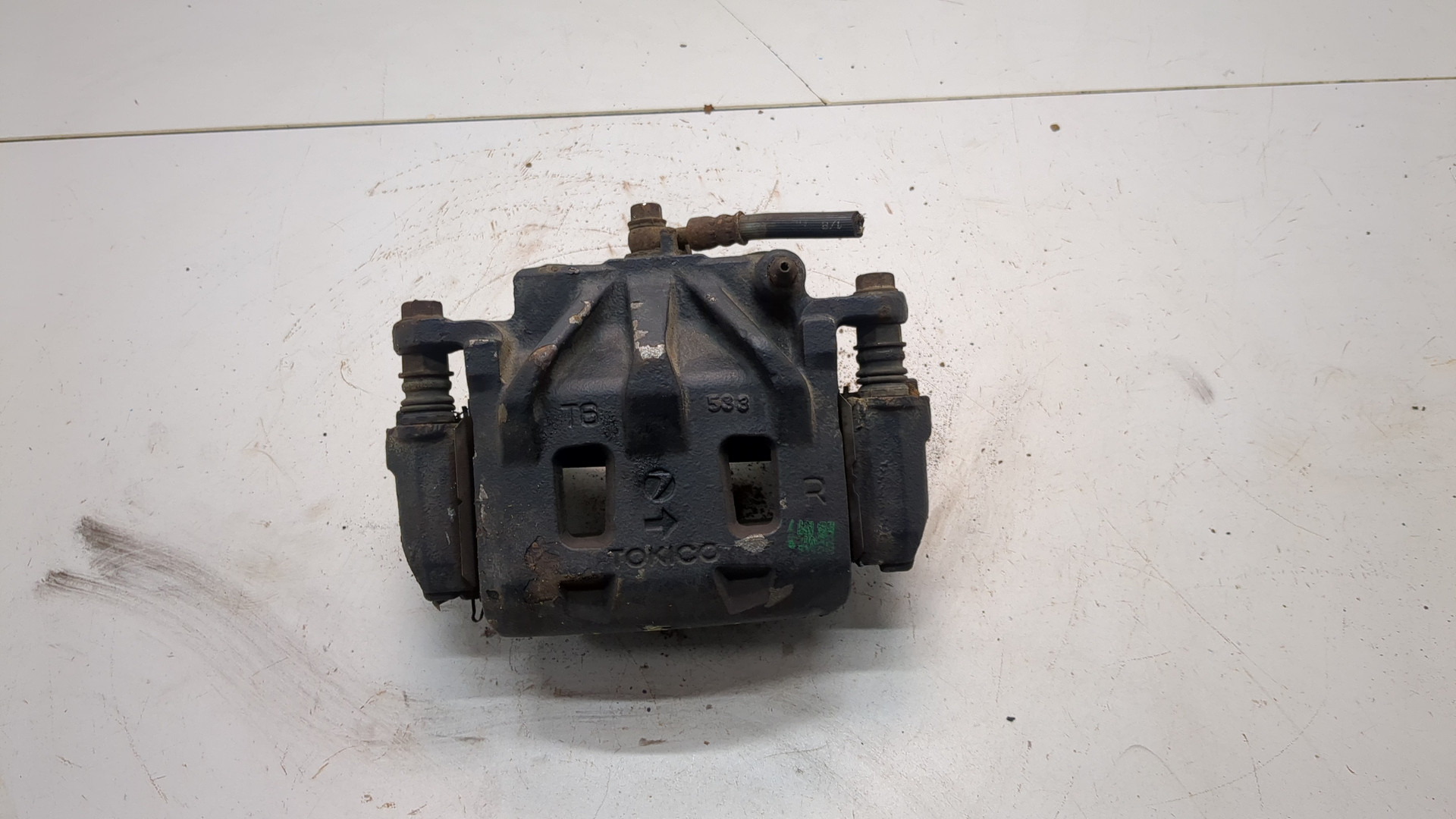 Суппорт передний правый