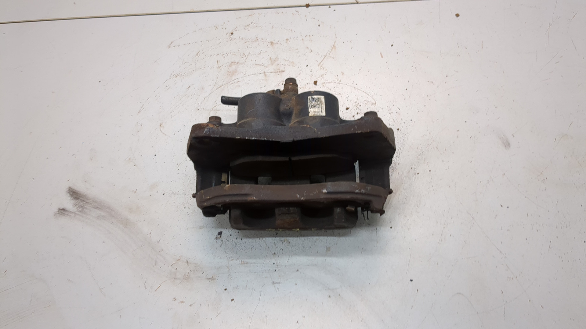 Суппорт передний правый