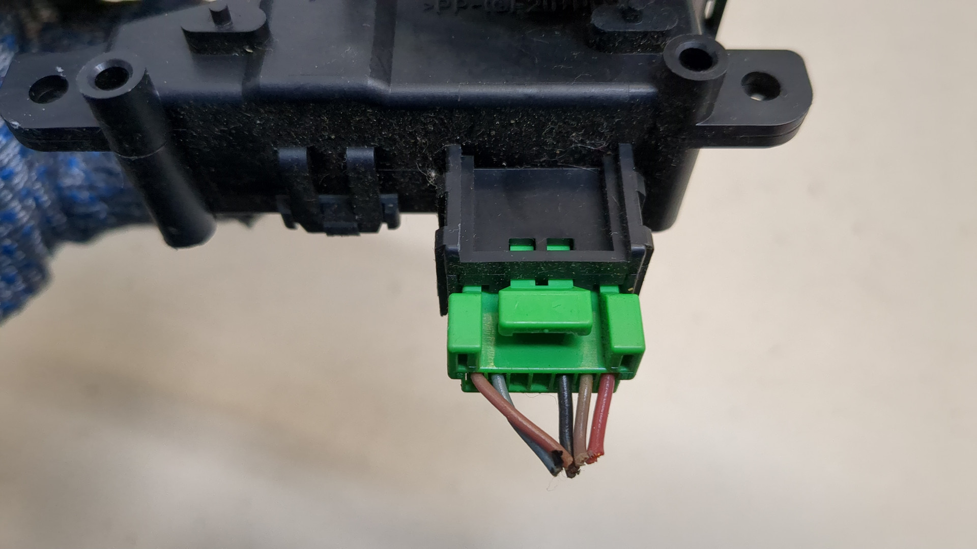 Моторчик заслонки печки