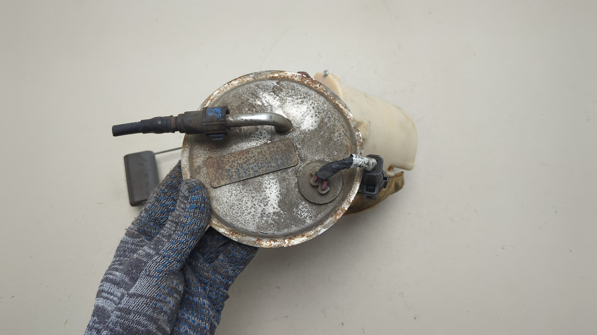 Насос топливный электрический