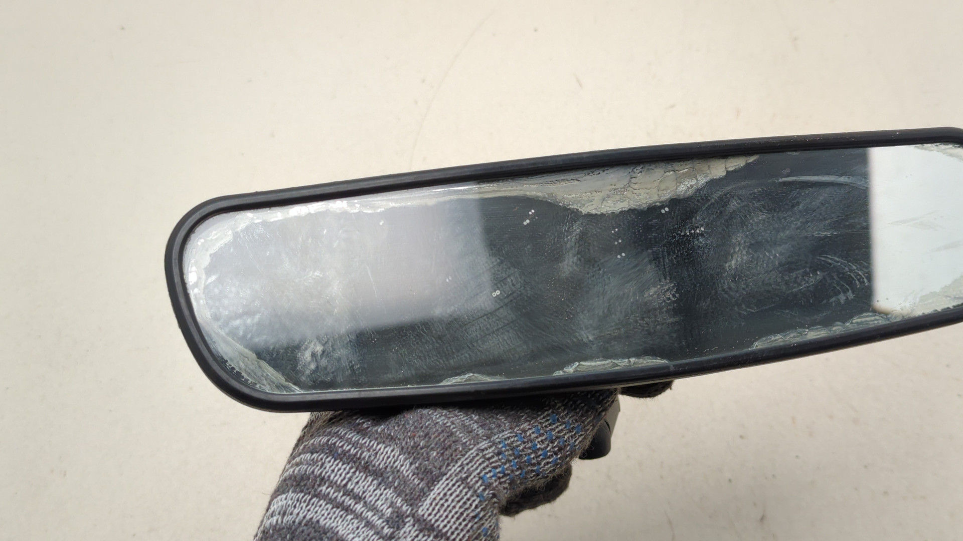 Зеркало заднего вида