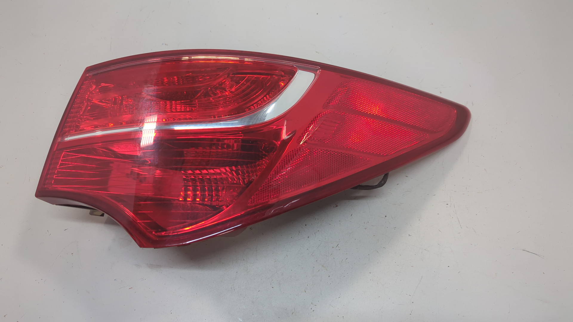 Фонарь задний правый