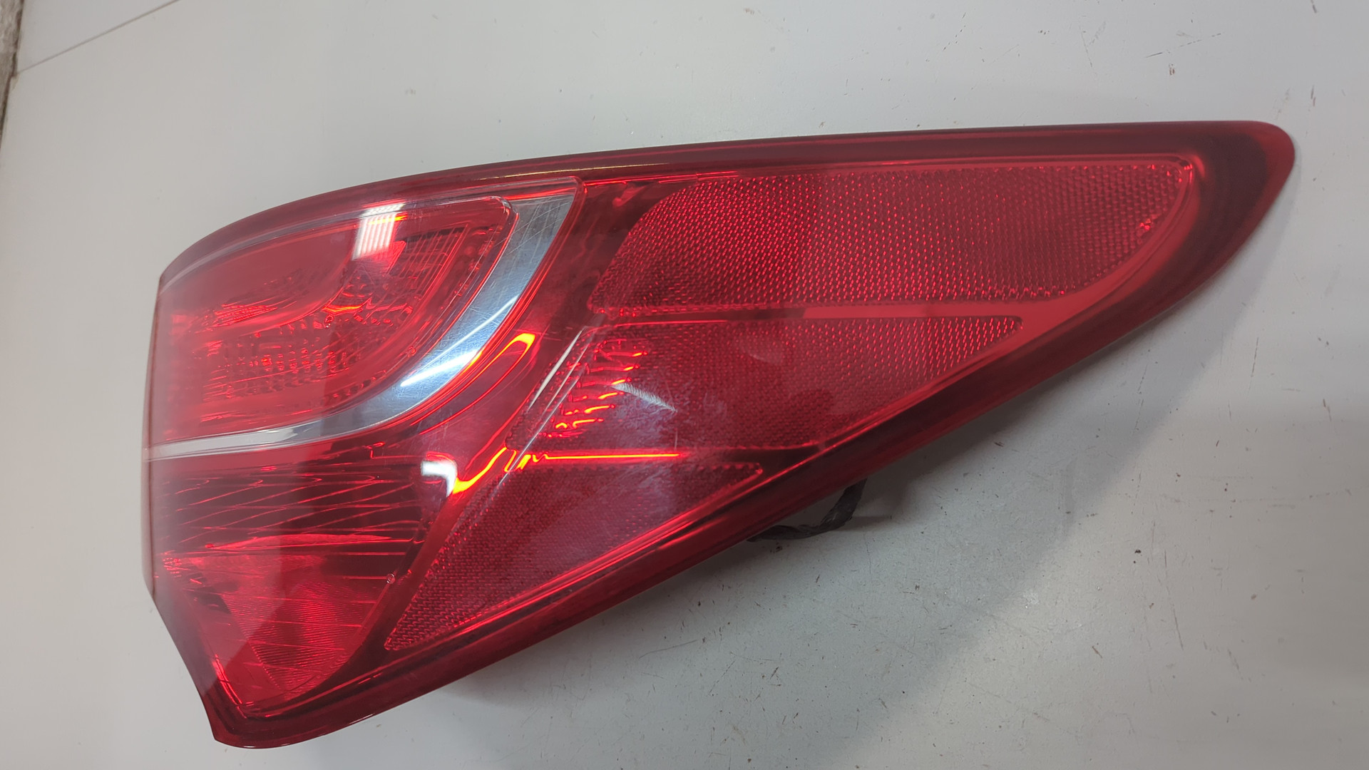 Фонарь задний правый