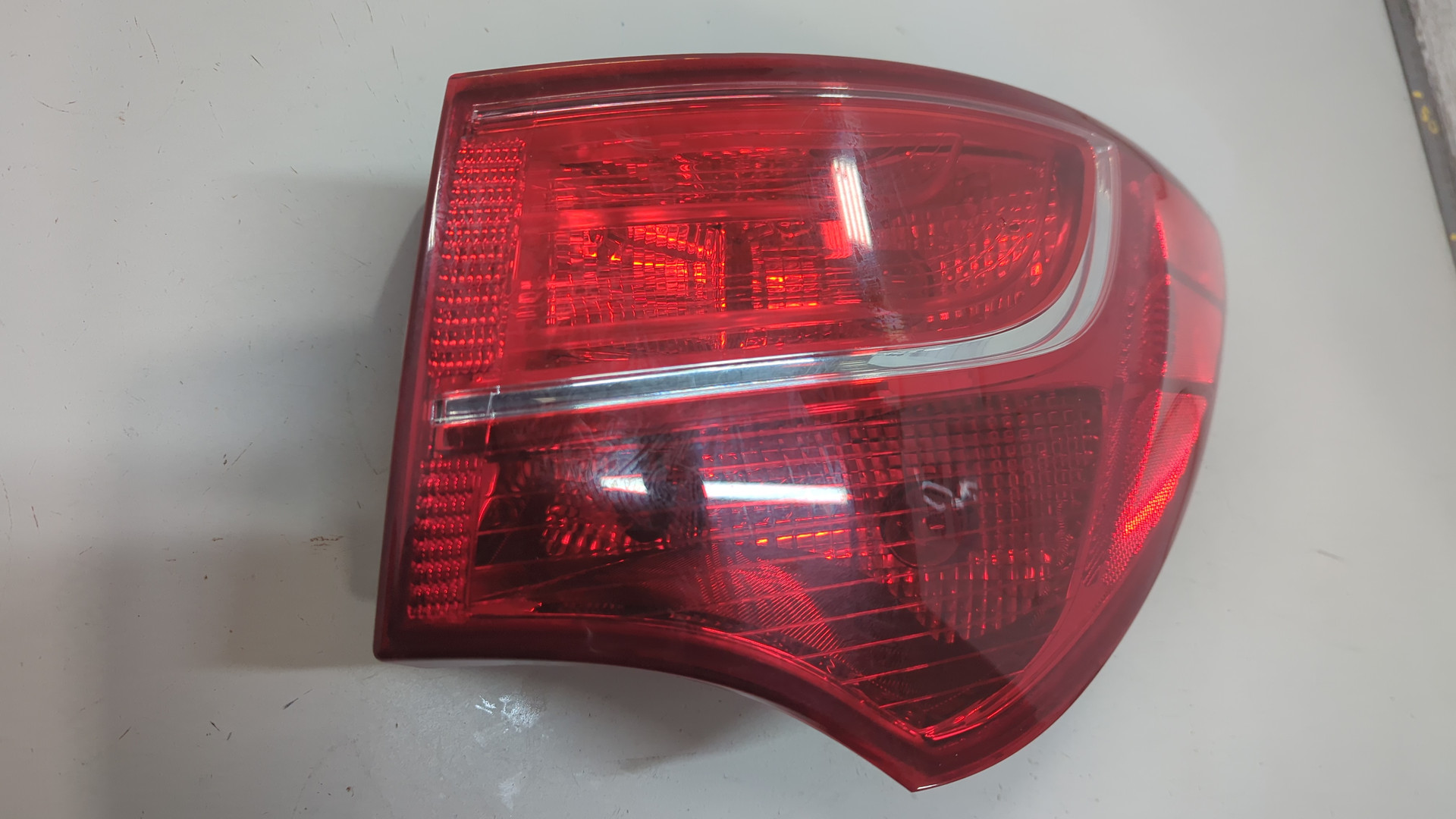 Фонарь задний правый