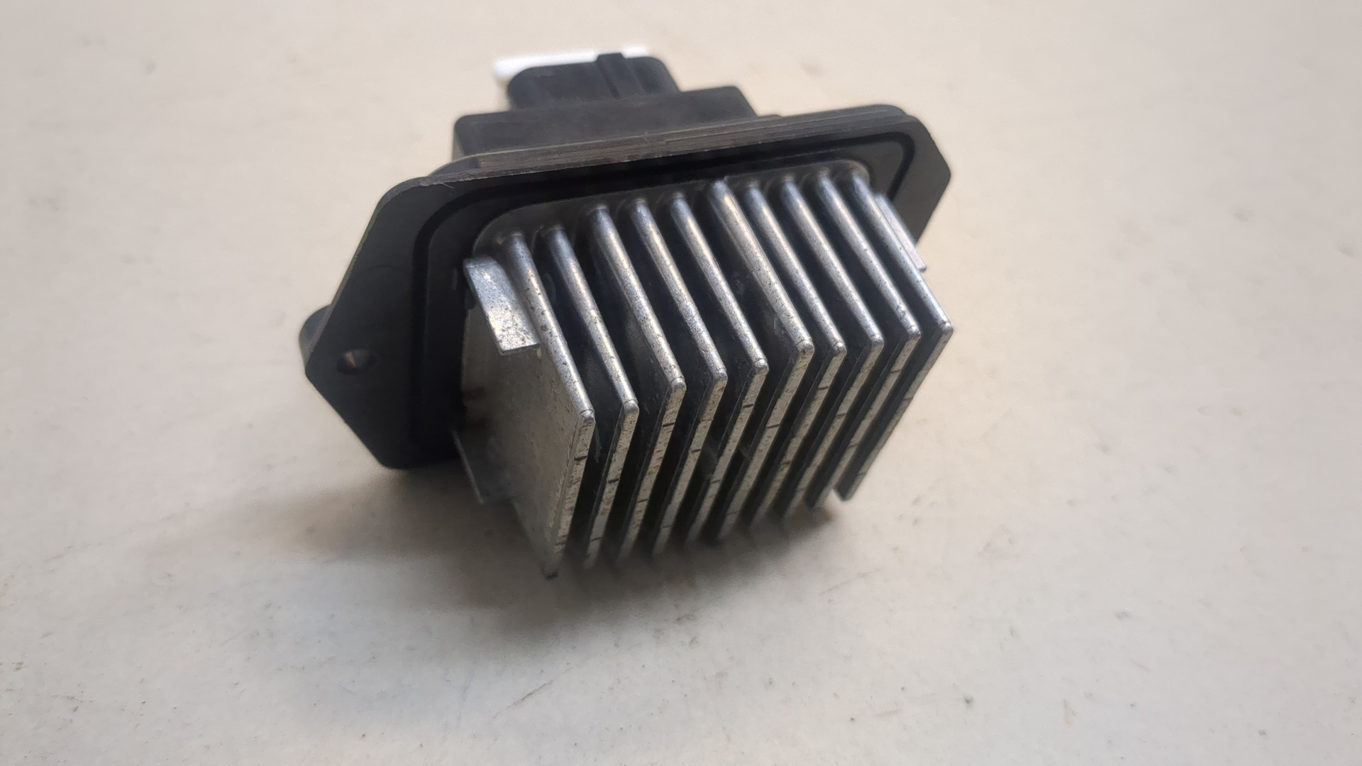 Резистор отопителя