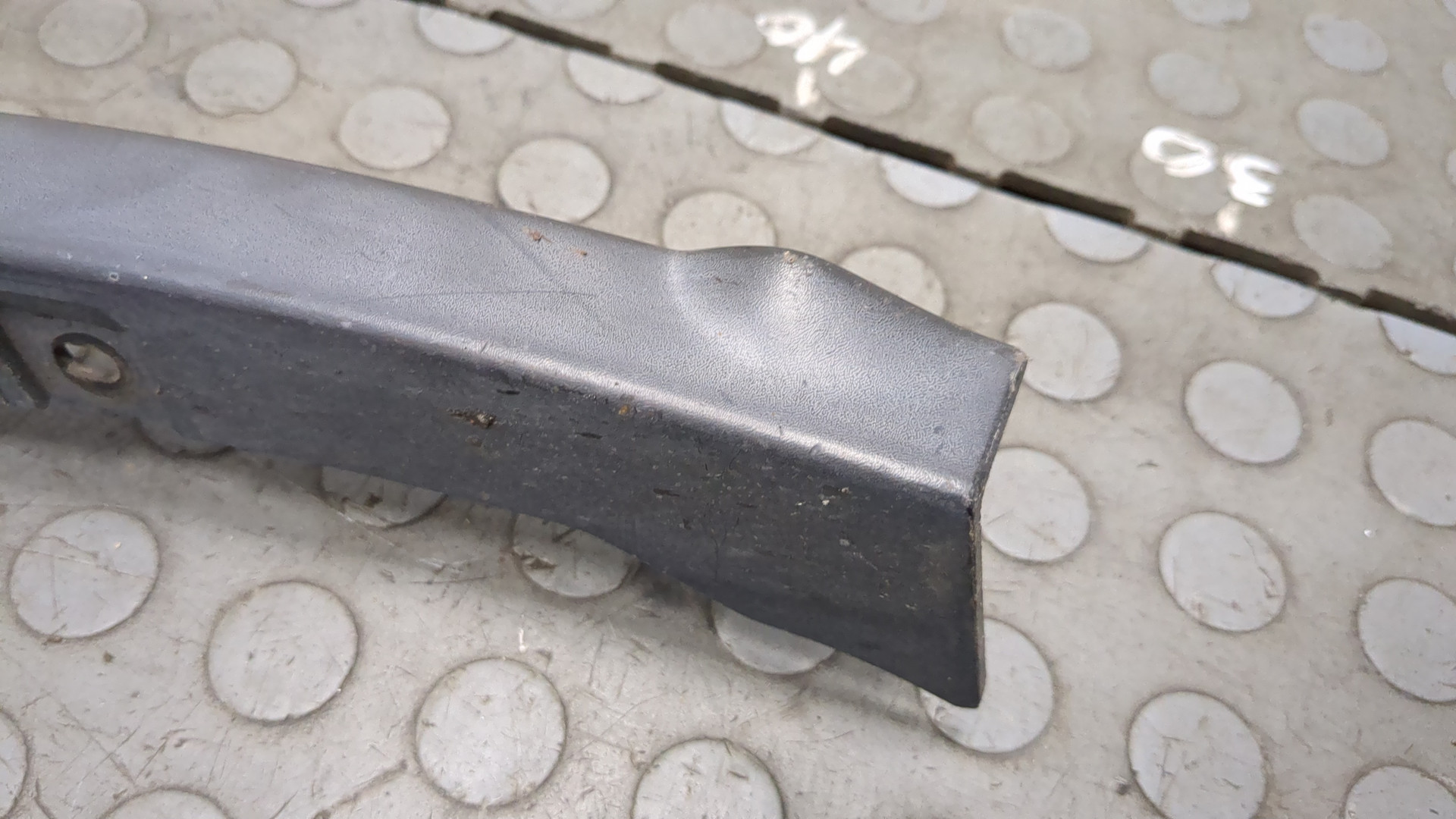 Молдинг заднего крыла правого