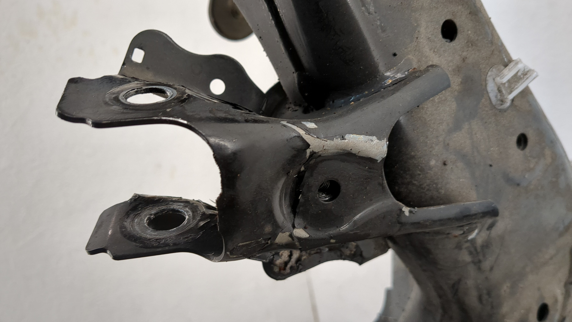 Балка задняя