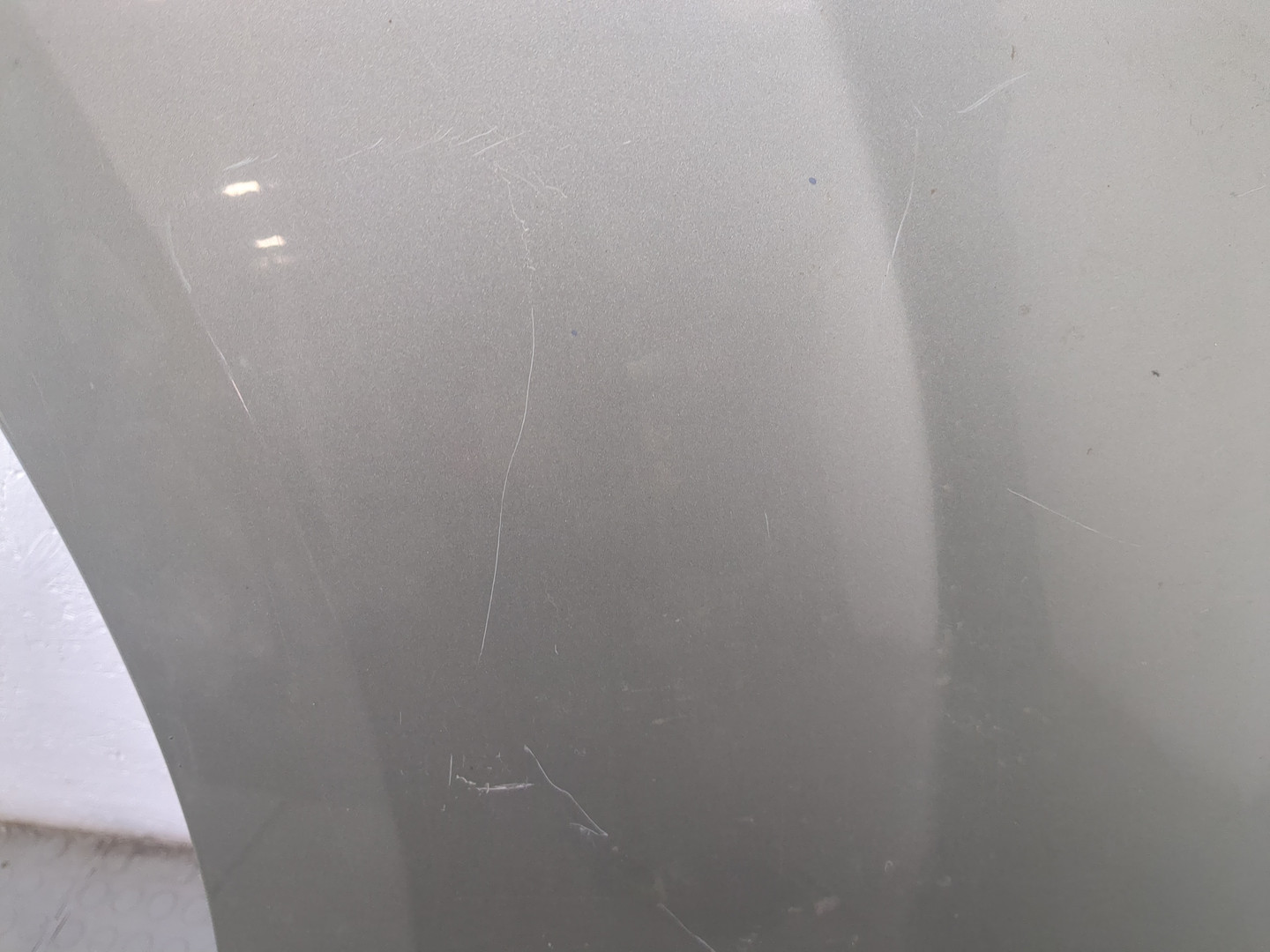 Крыло переднее левое