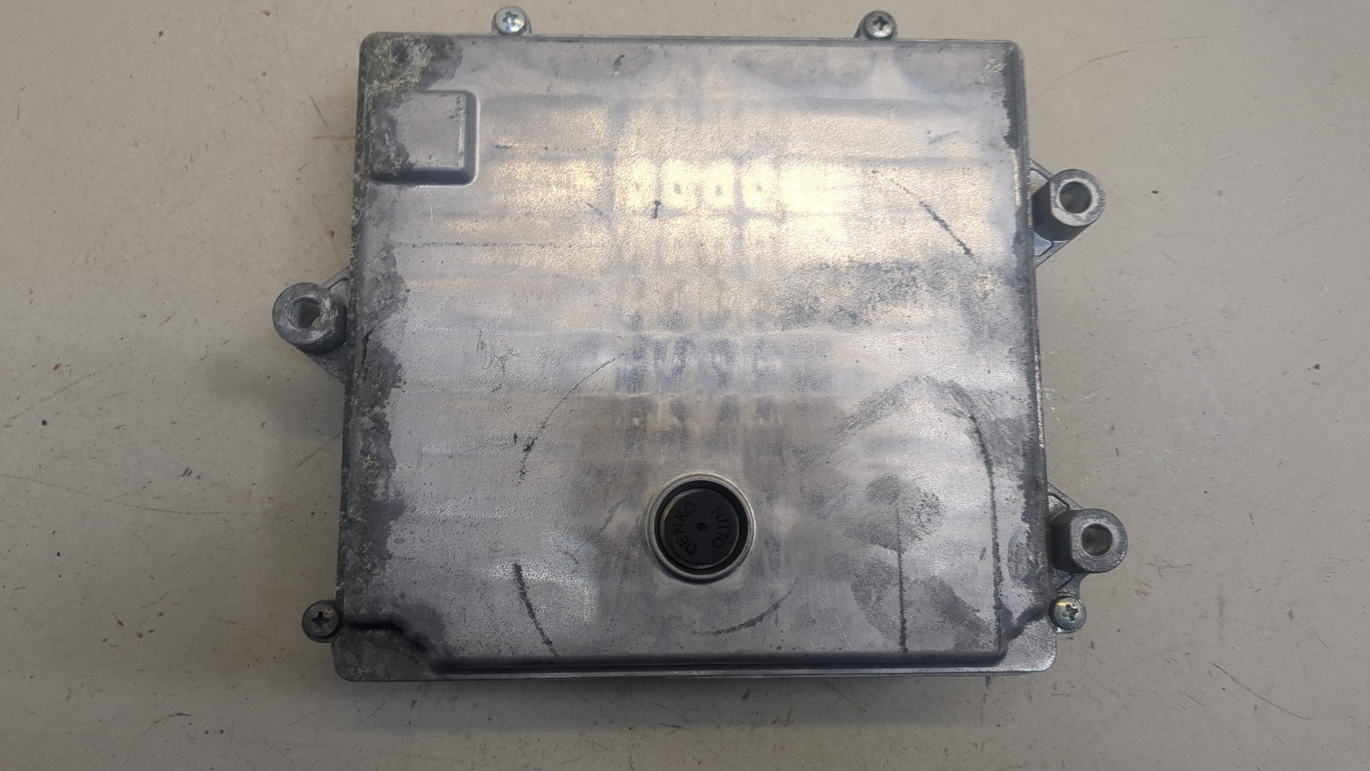 Блок управления двигателем