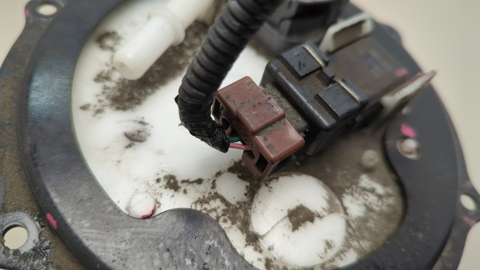 Насос топливный электрический