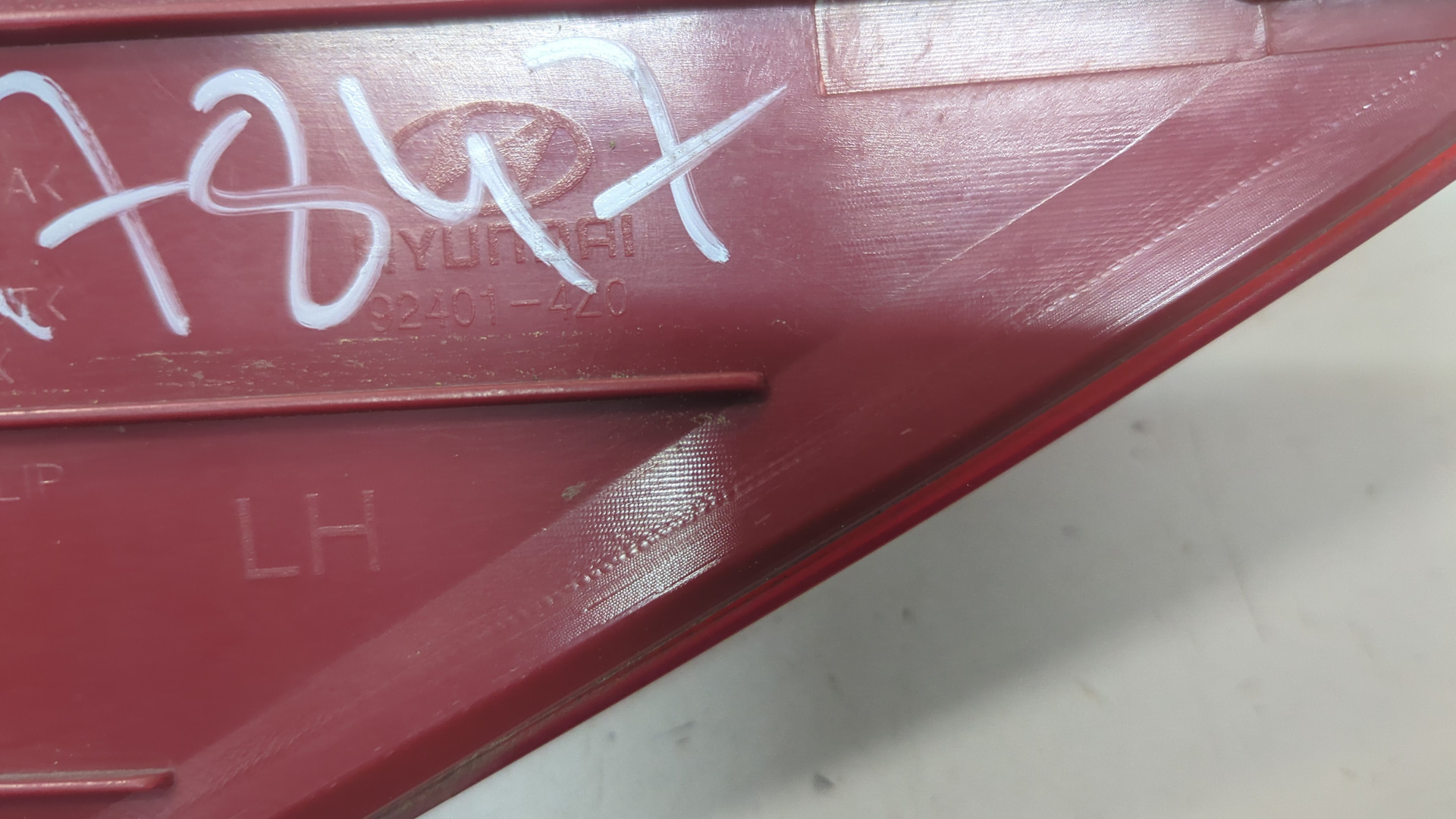 Фонарь задний левый