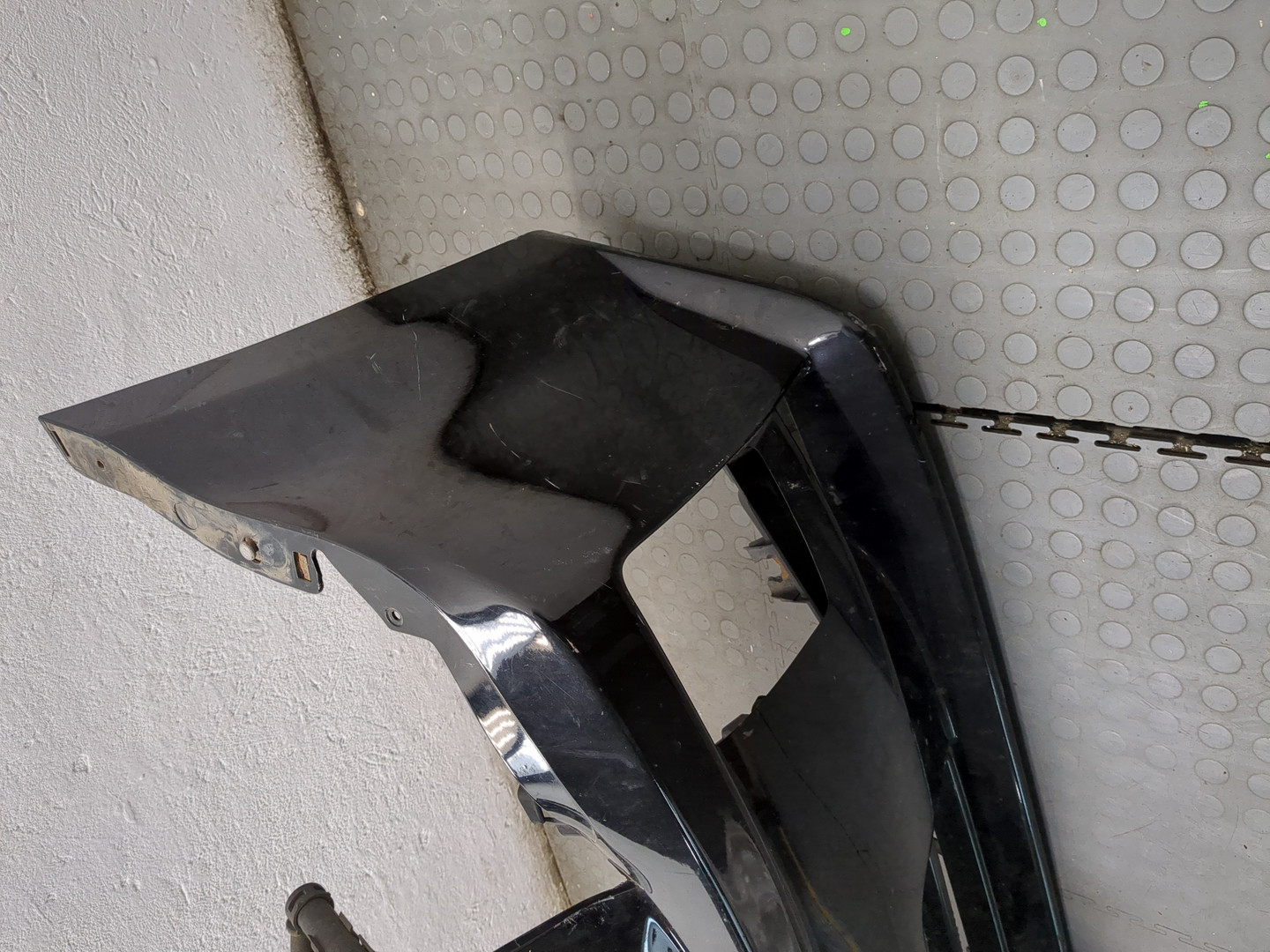 Бампер передний