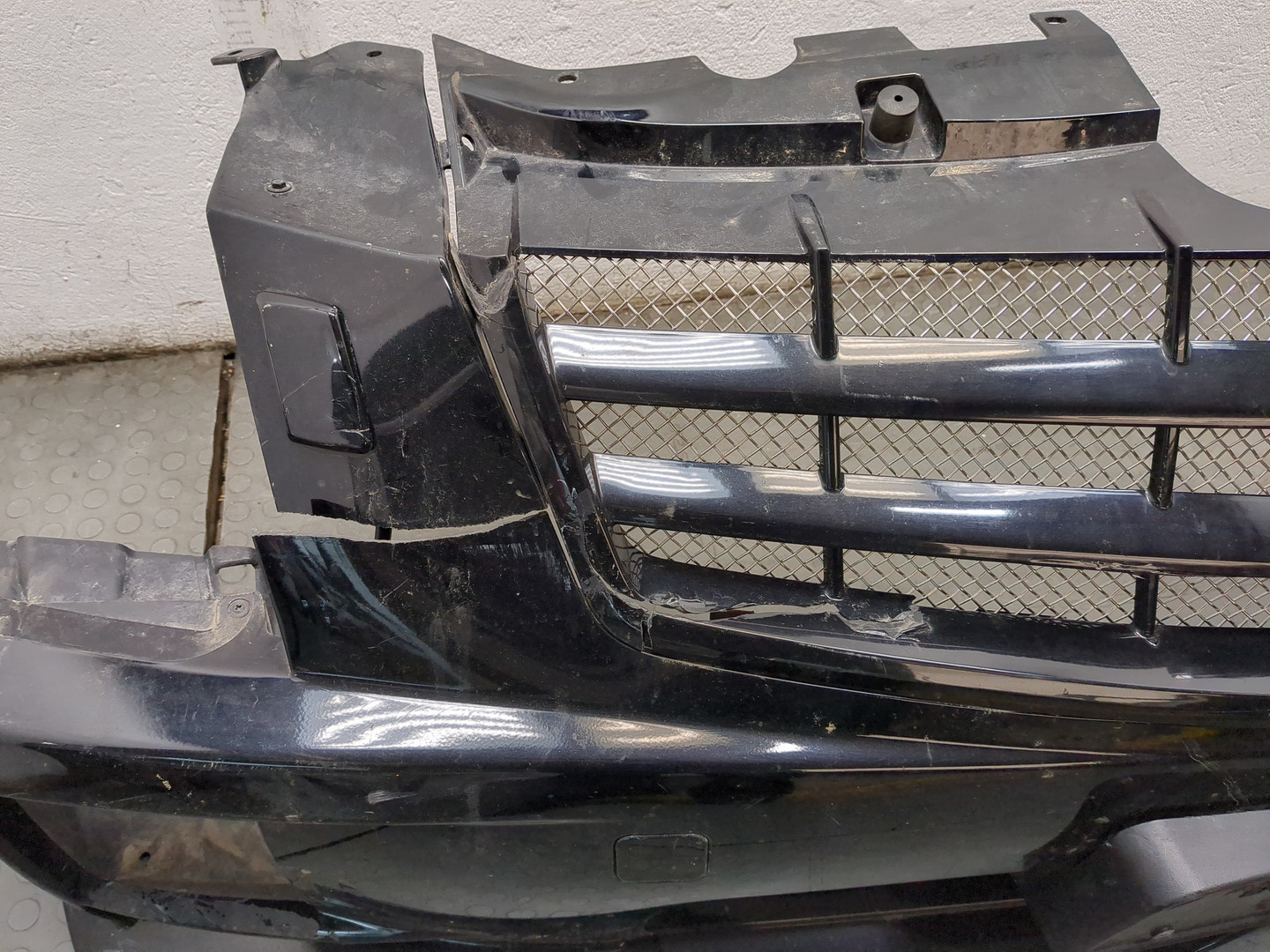 Бампер передний