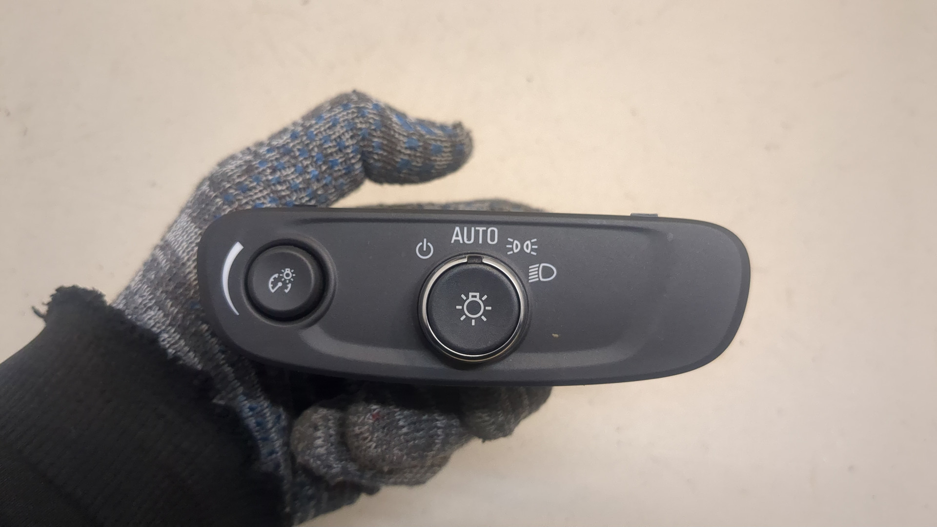 Переключатель света фар