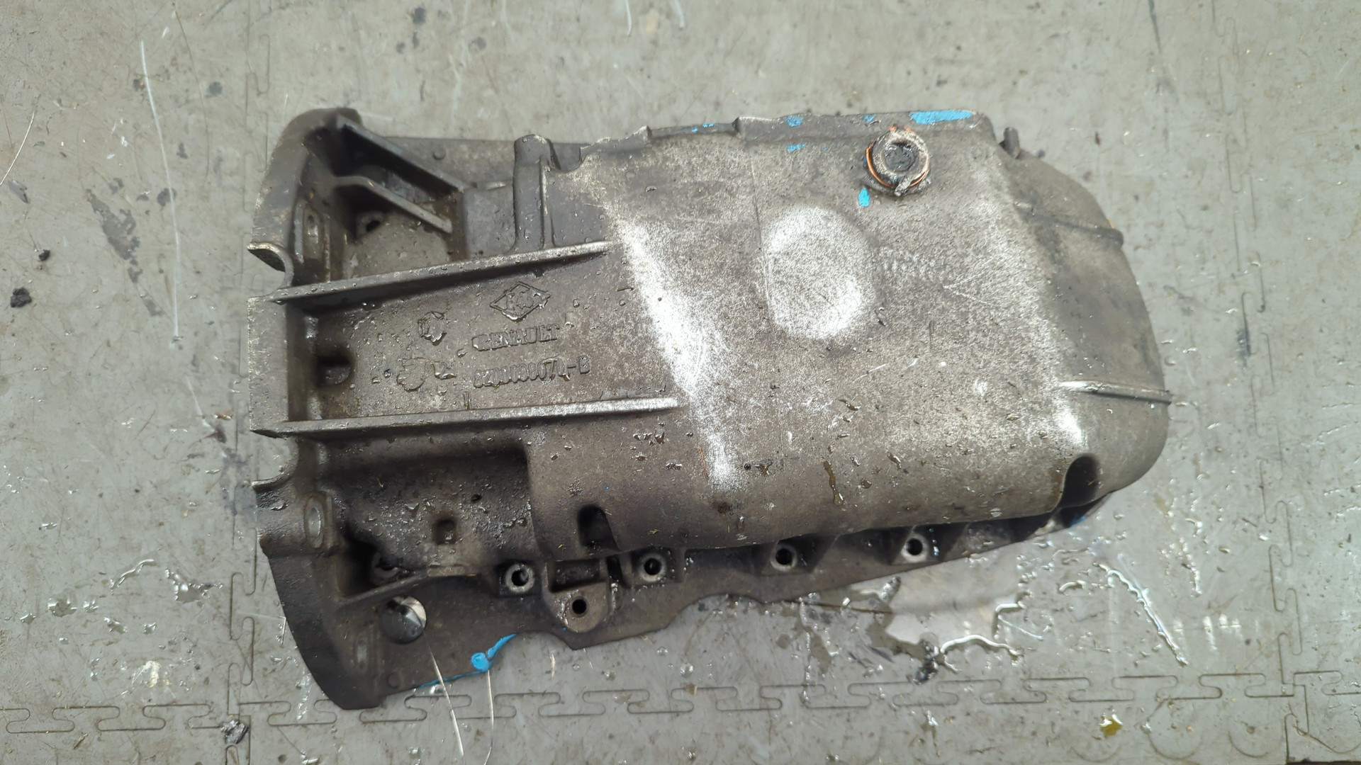 Поддон масляный двигателя (картер)