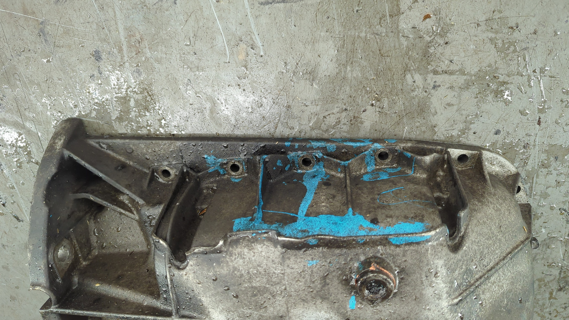 Поддон масляный двигателя (картер)