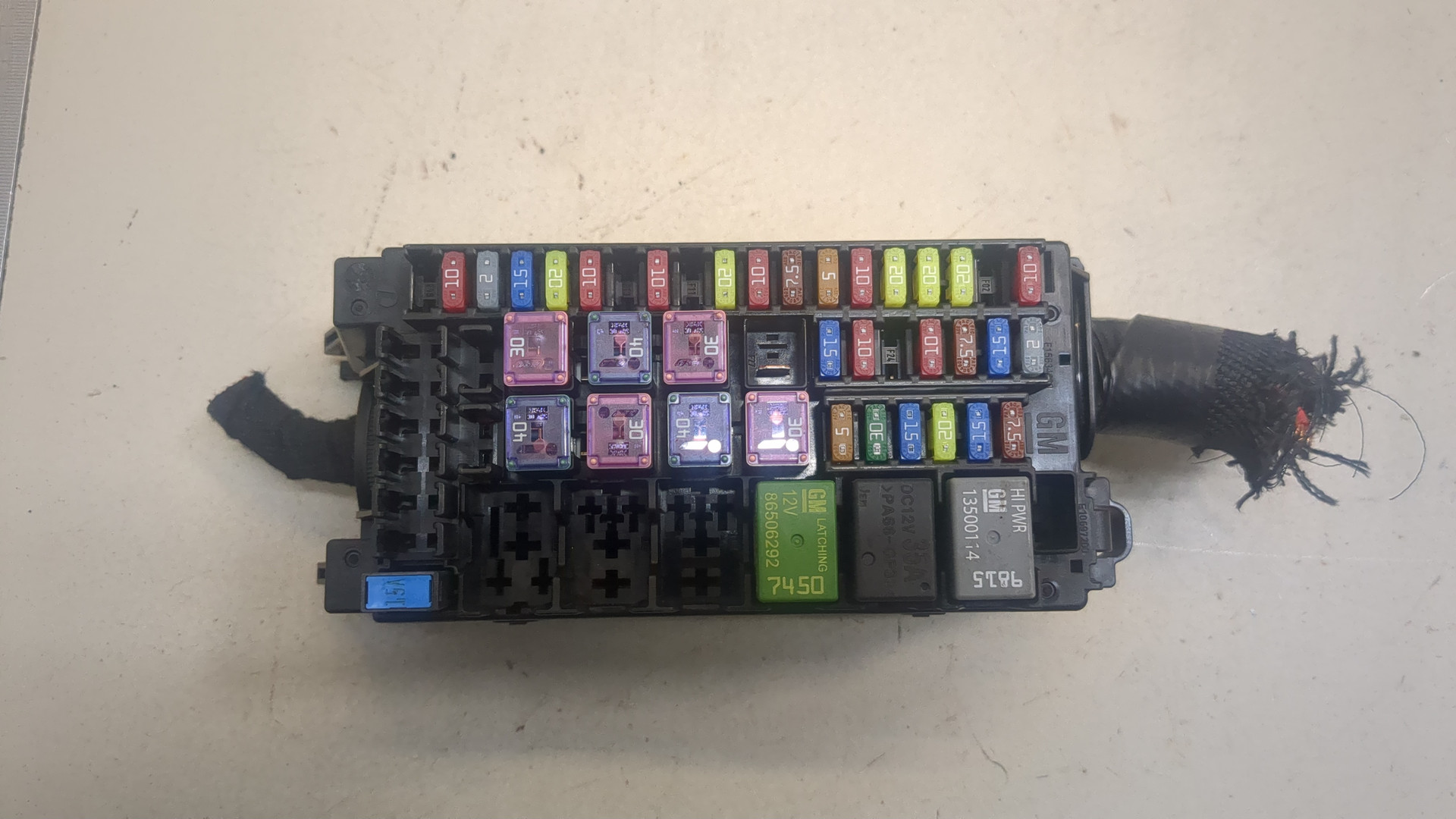 Блок предохранителей