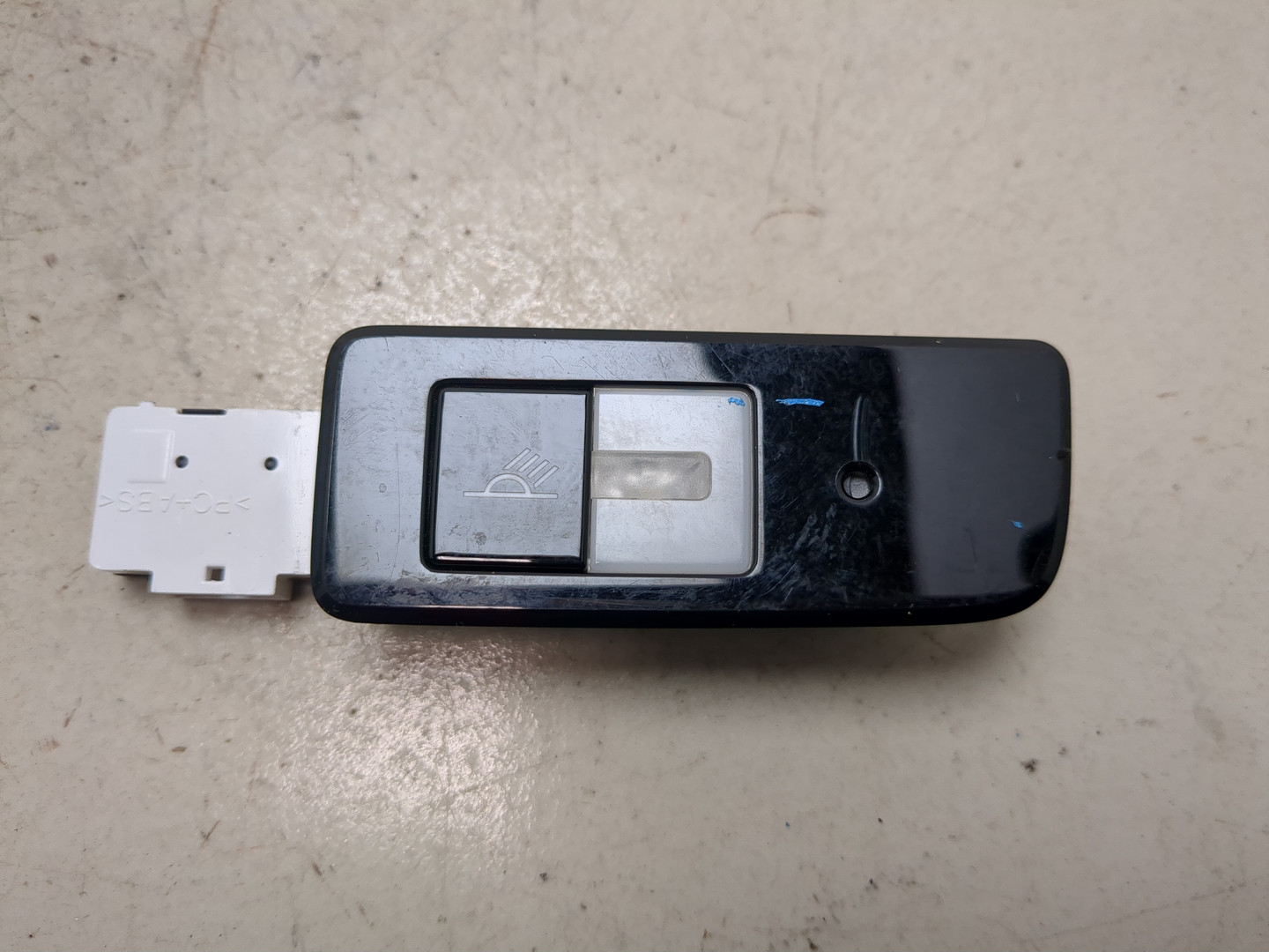 Плафон салонный